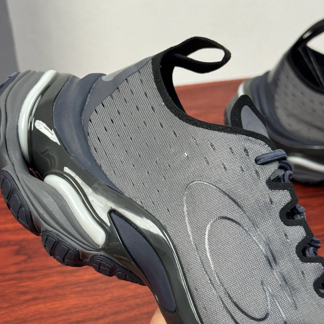 Кроссовки Женские Balenciaga 11393420