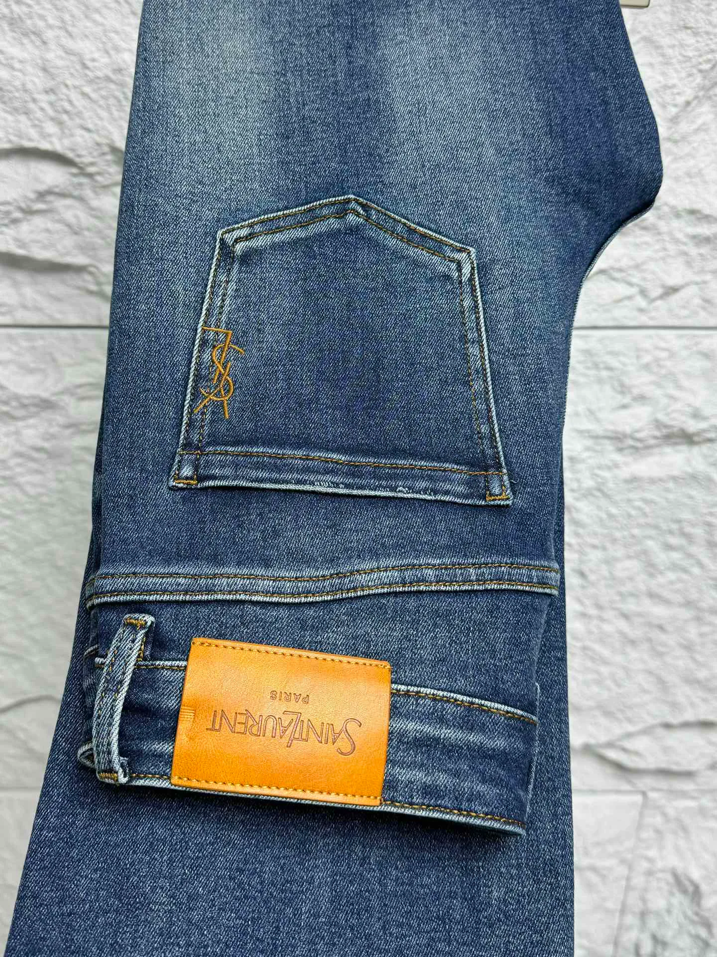 Джинсы Женские Saint Laurent 9786959