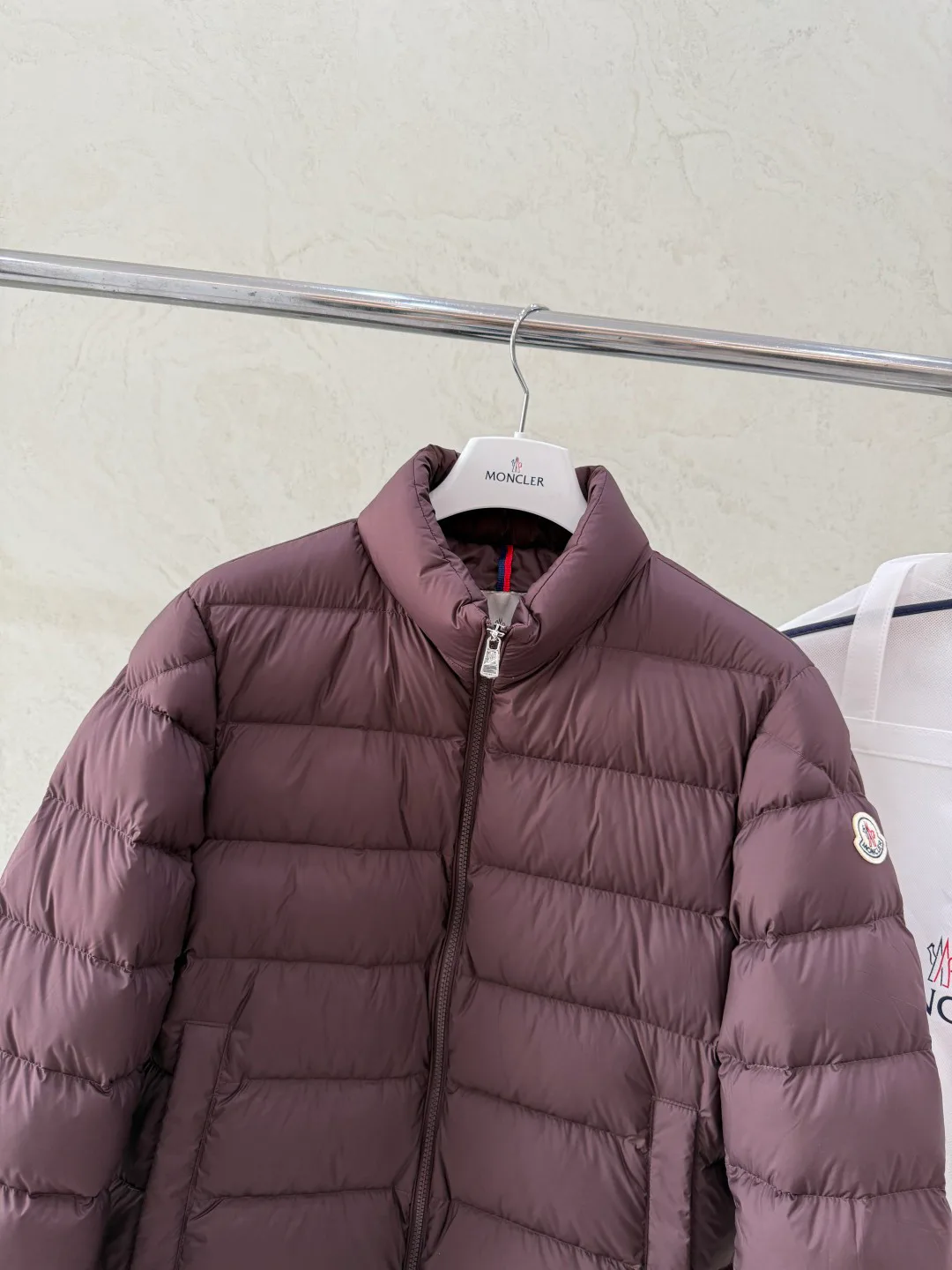 Куртки И Пуховики Женские Moncler 18376090