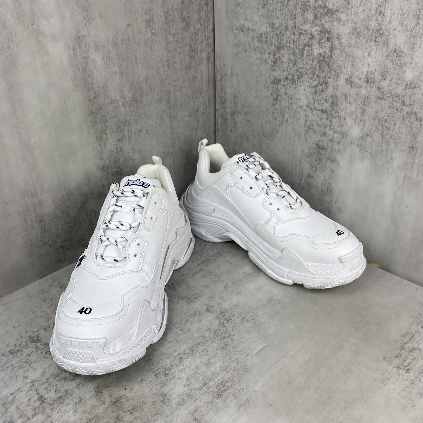 Кроссовки Женские Balenciaga 11216246