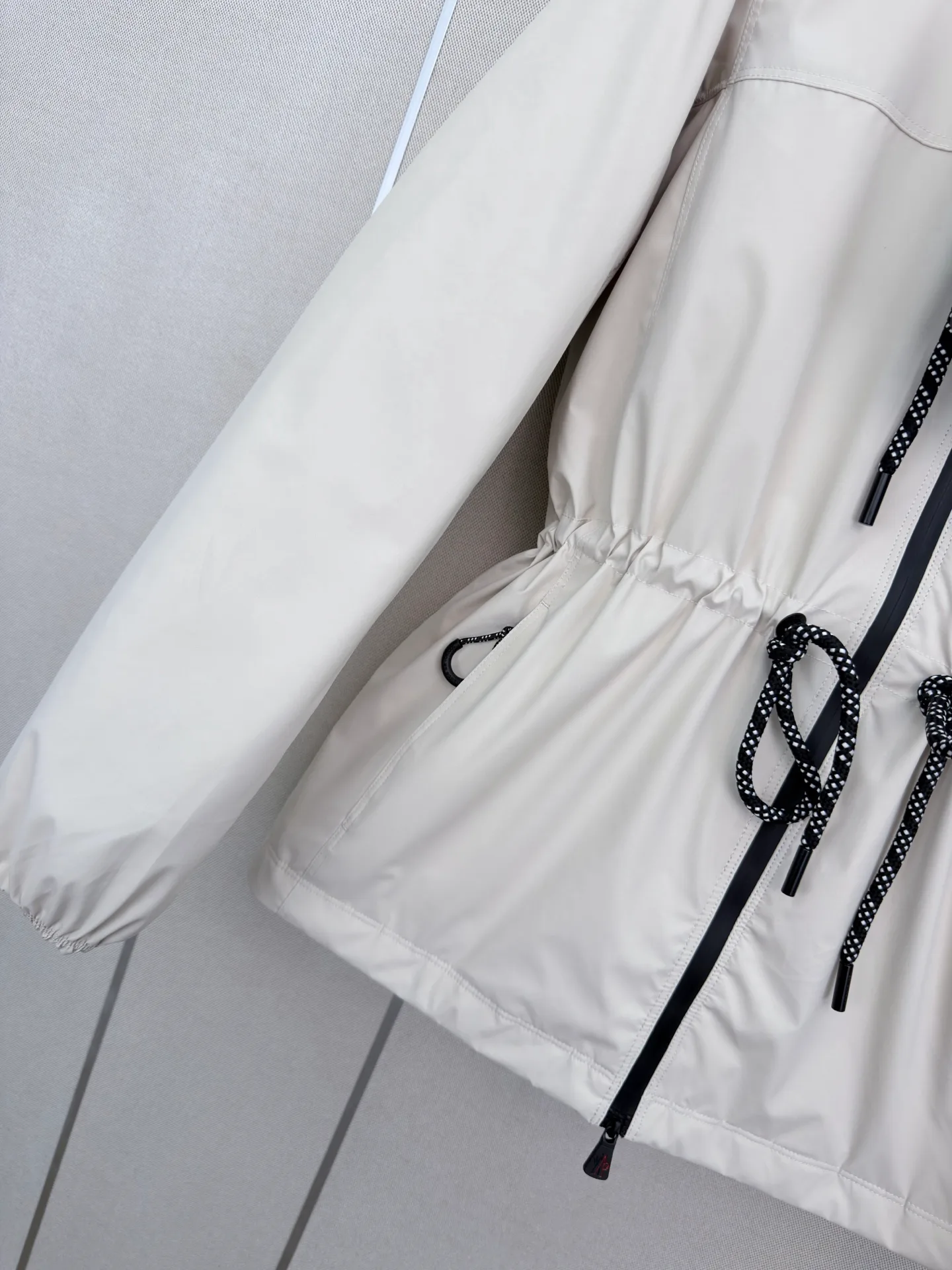 Куртки И Пуховики Женские Moncler 19555739