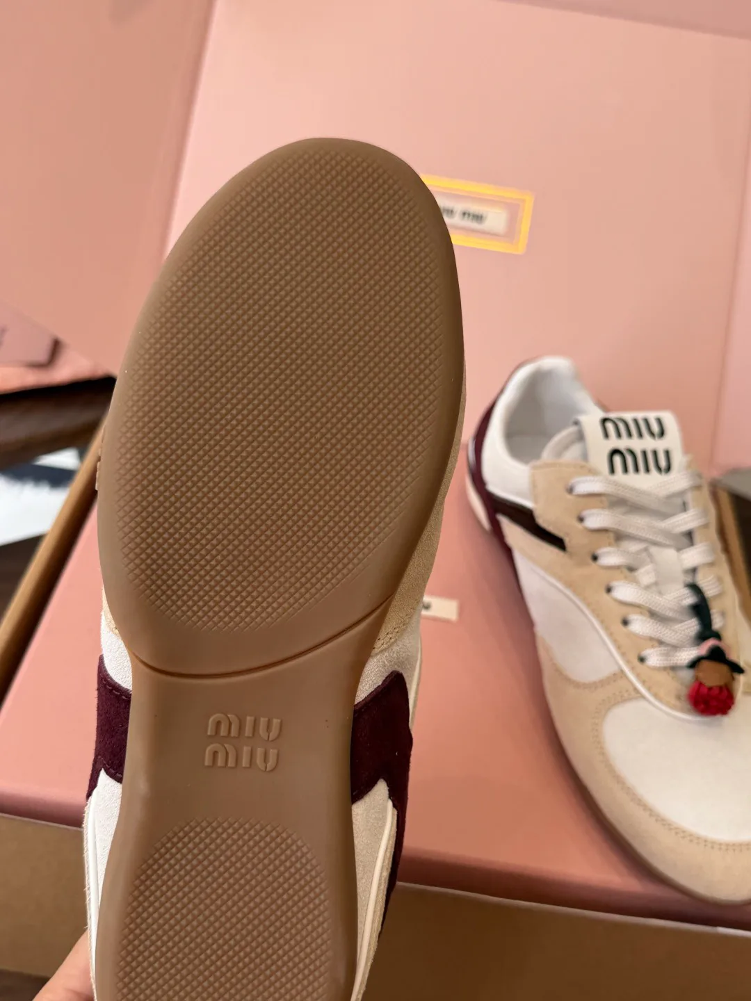 Кроссовки Женские Miu Miu 18627579