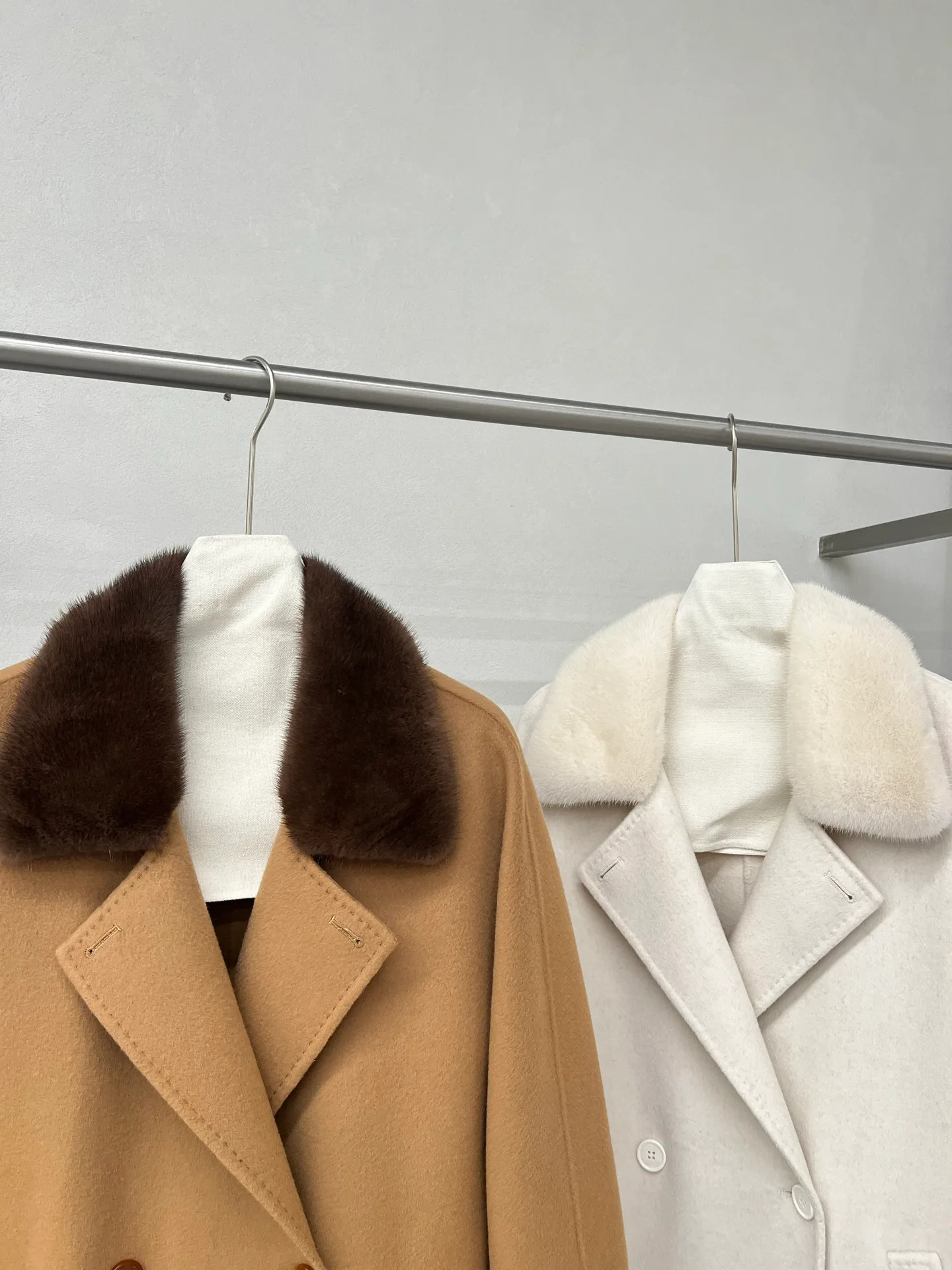 Пальто Женские Loro Piana 19078726