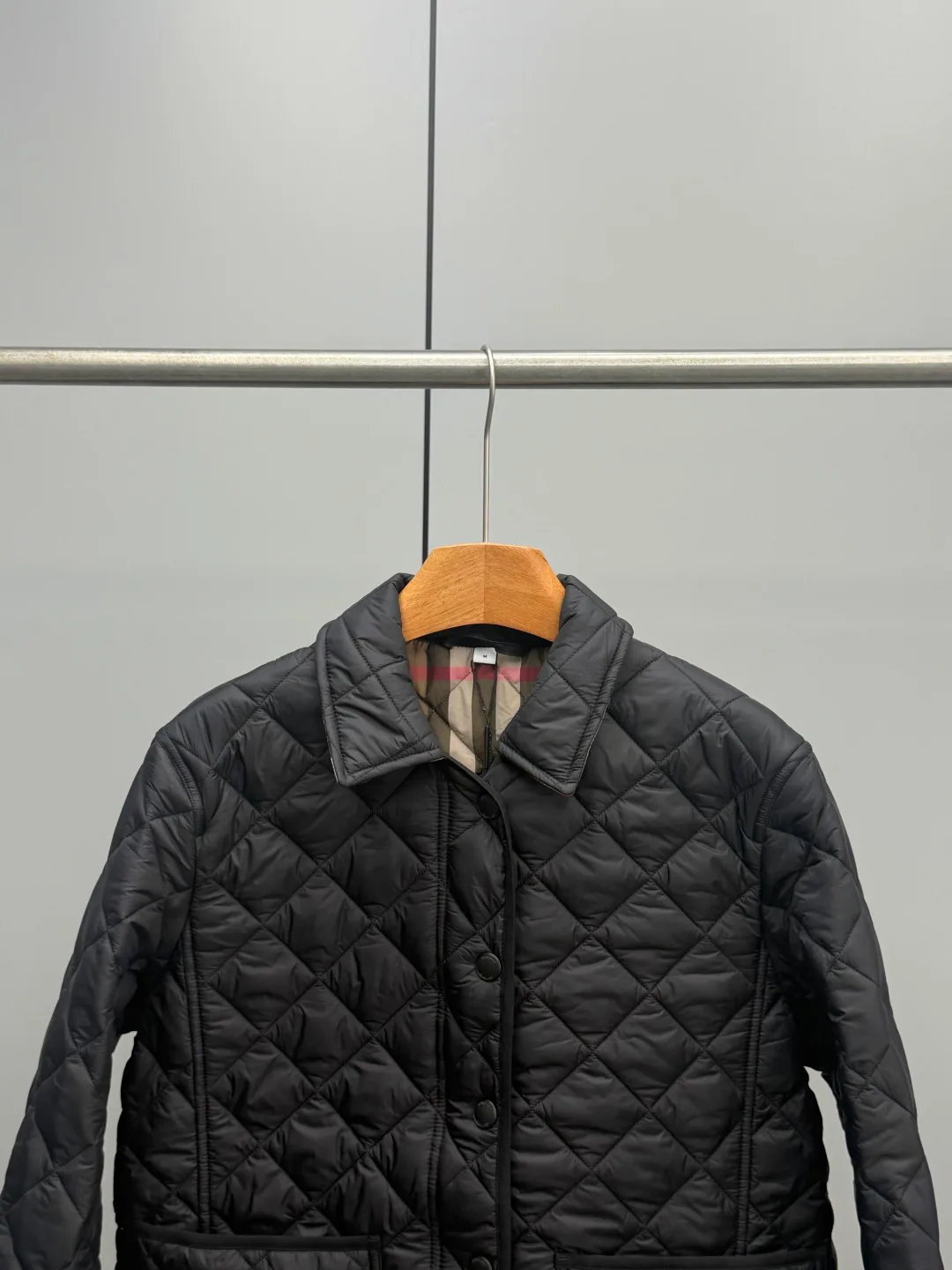 Куртки И Пуховики Женские Burberry 19352946