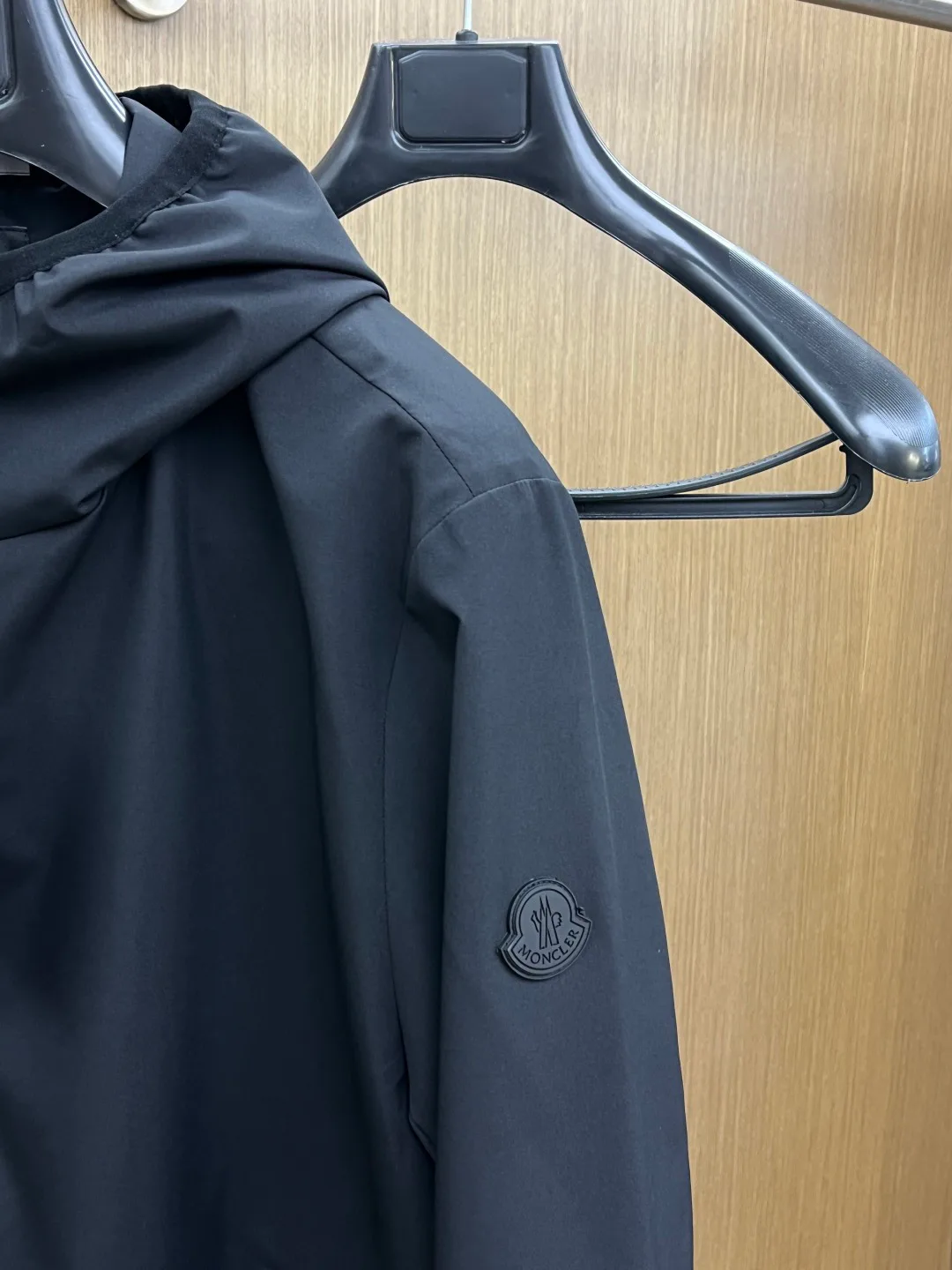 Куртки И Пуховики Мужские Moncler 18244037