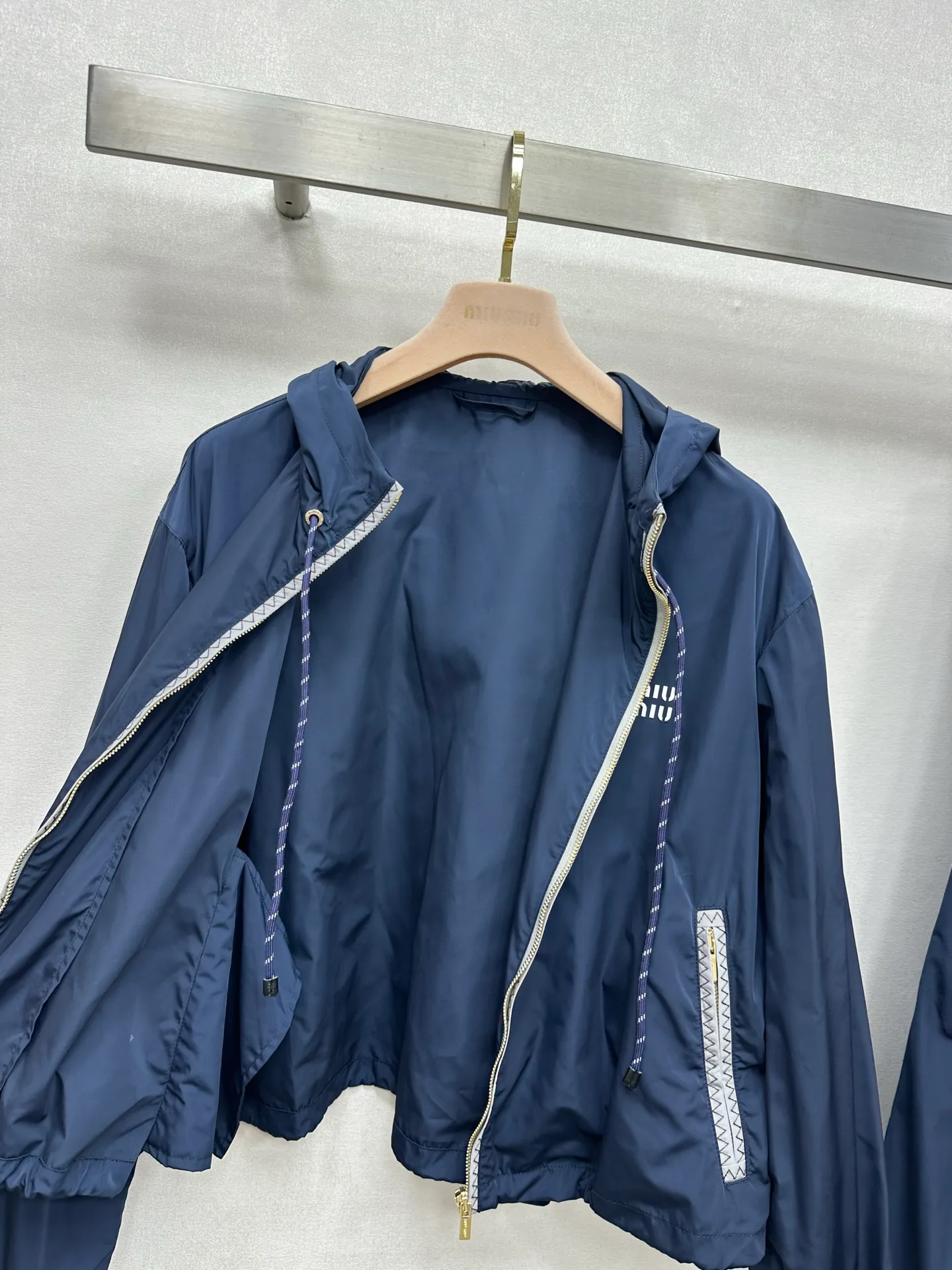 Куртки И Пуховики Женские Miu Miu 11484010