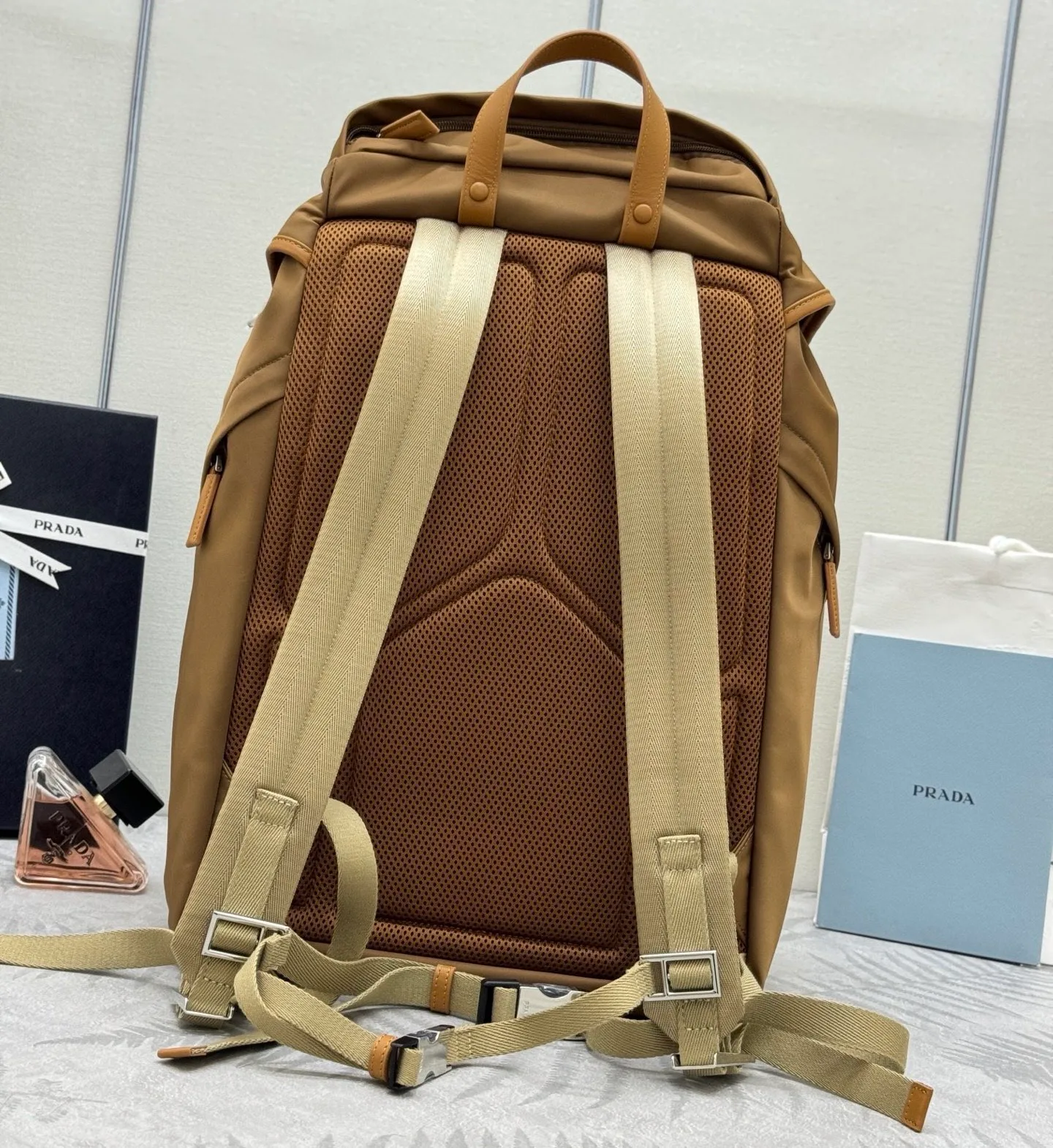 Рюкзаки Женские Prada 11627446