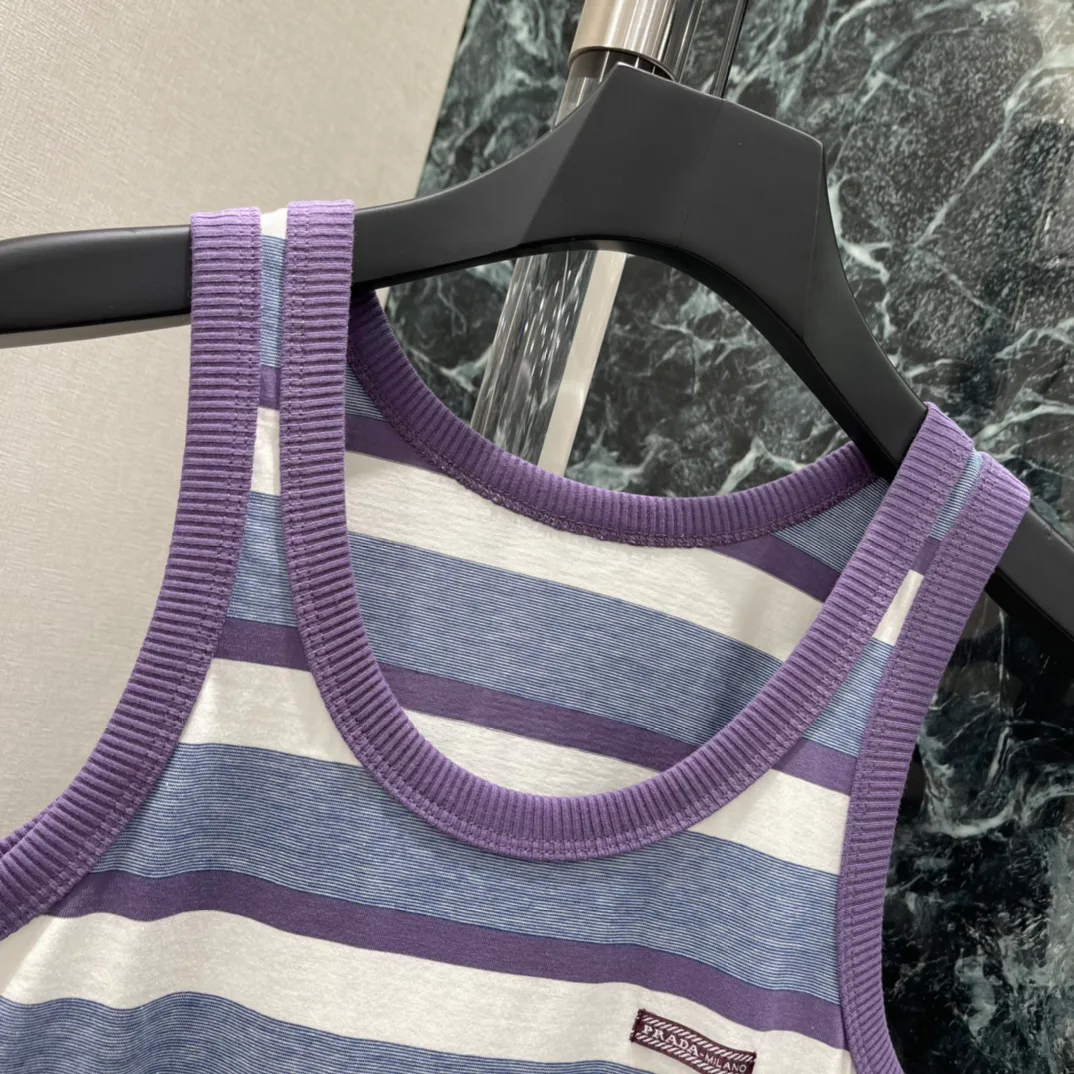 Жилеты Женские Prada 11578787