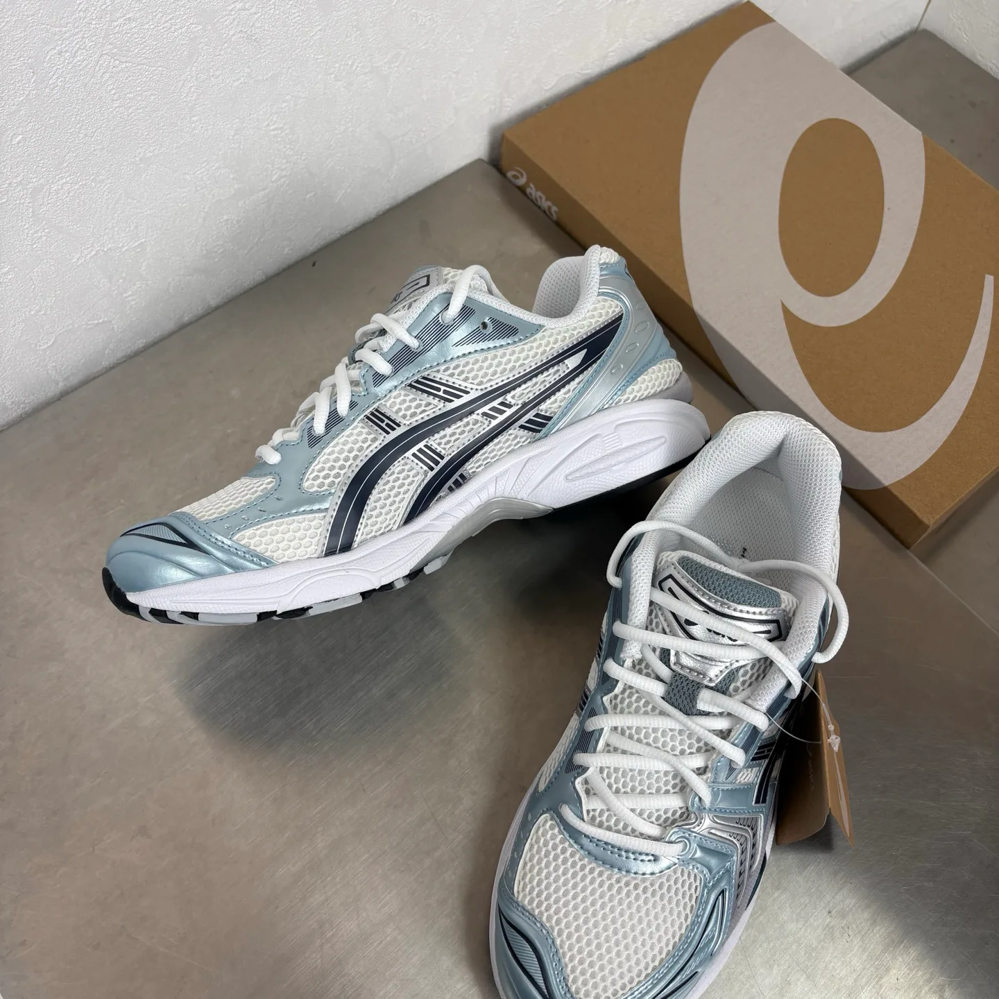 Кроссовки Женские Asics 18744166