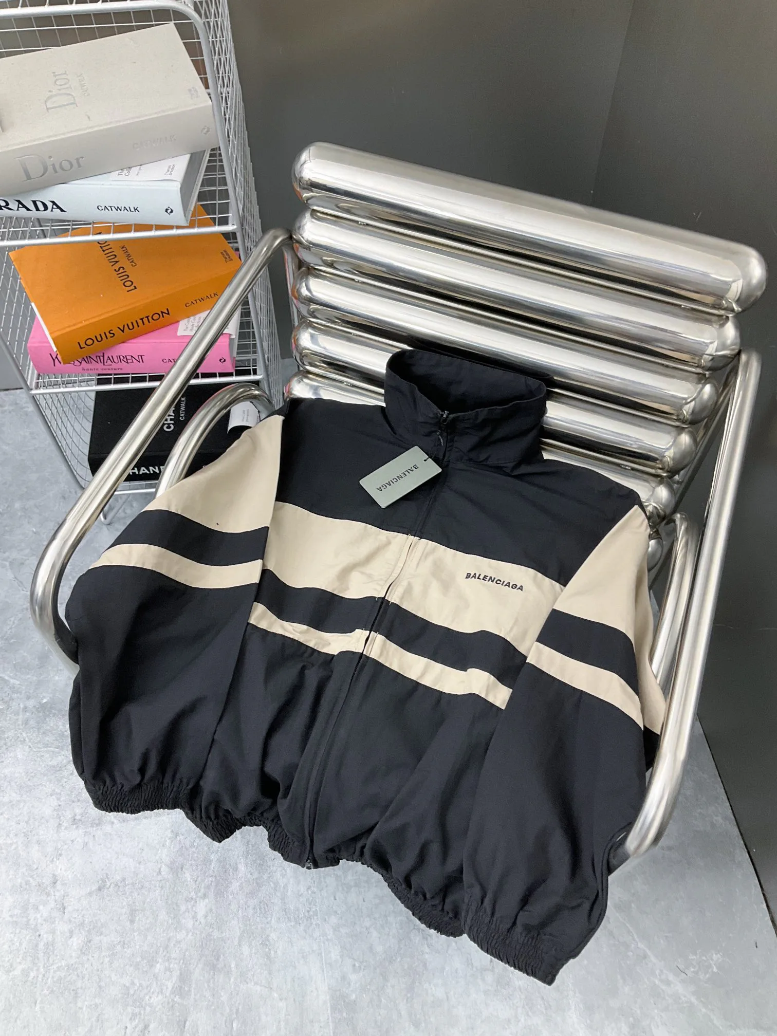 Куртки И Пуховики Мужские Balenciaga 23398