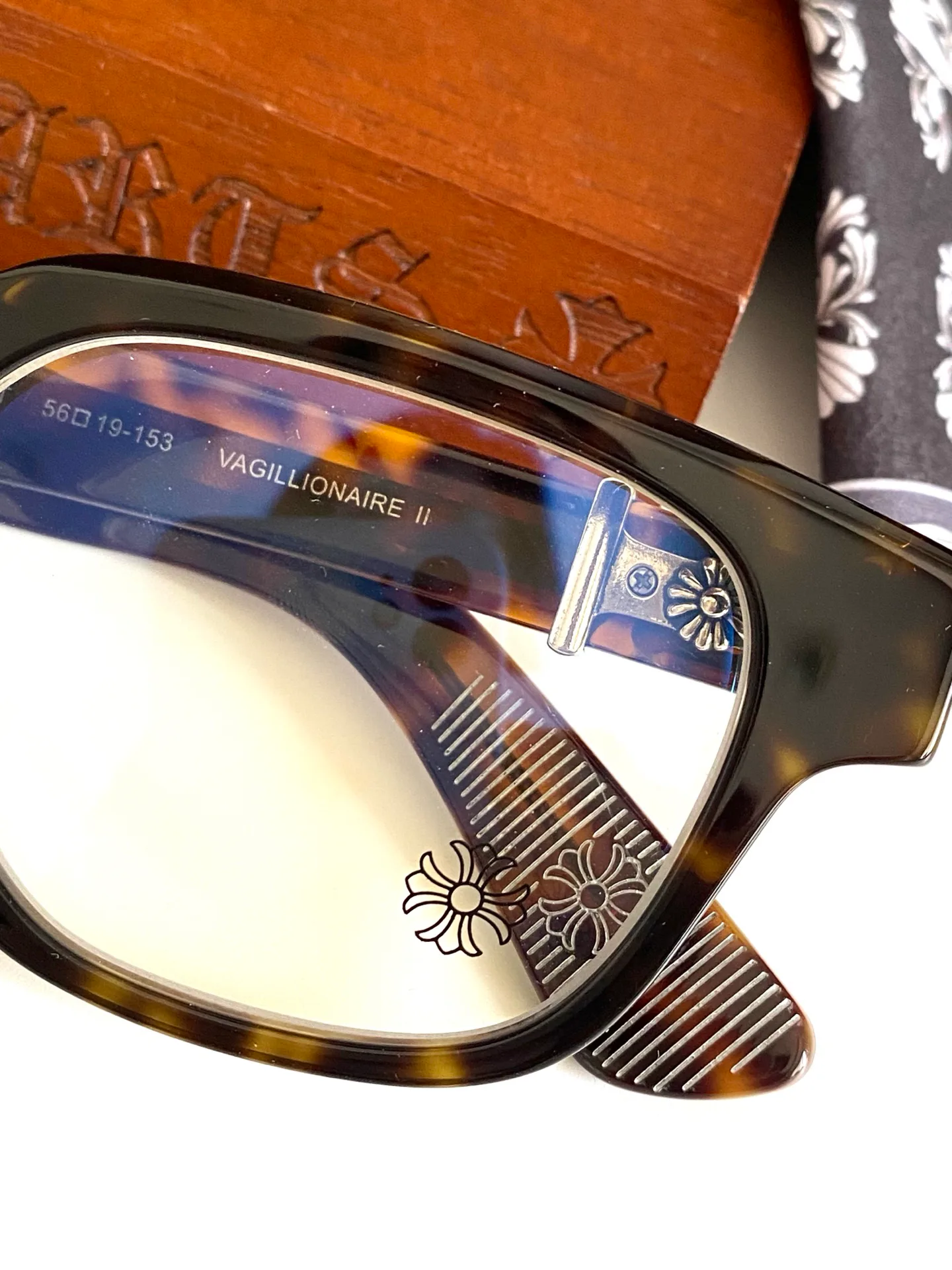 Очки Chrome Hearts 1425464