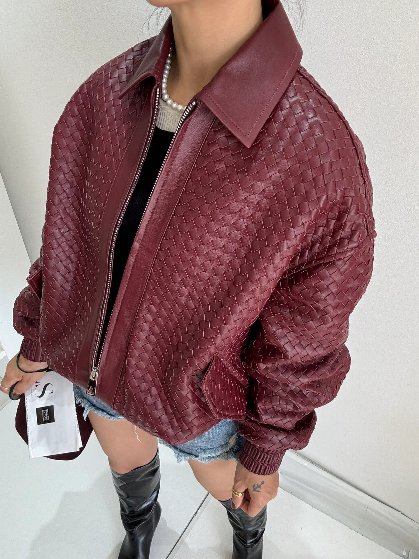 Кожаные Куртки И Дублёнки Женские Bottega Veneta 16016