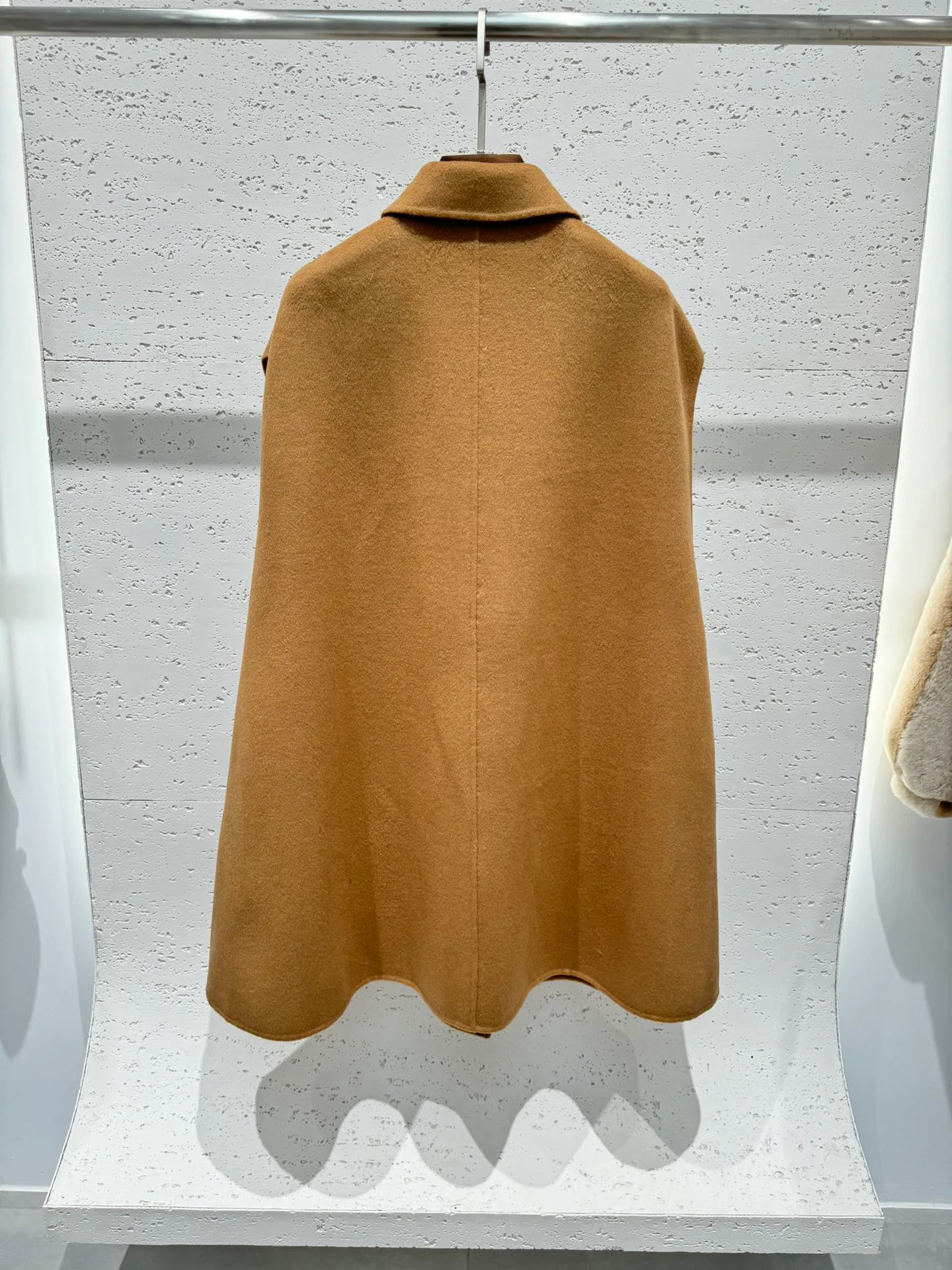 Пальто Женские Christian Dior 18701488