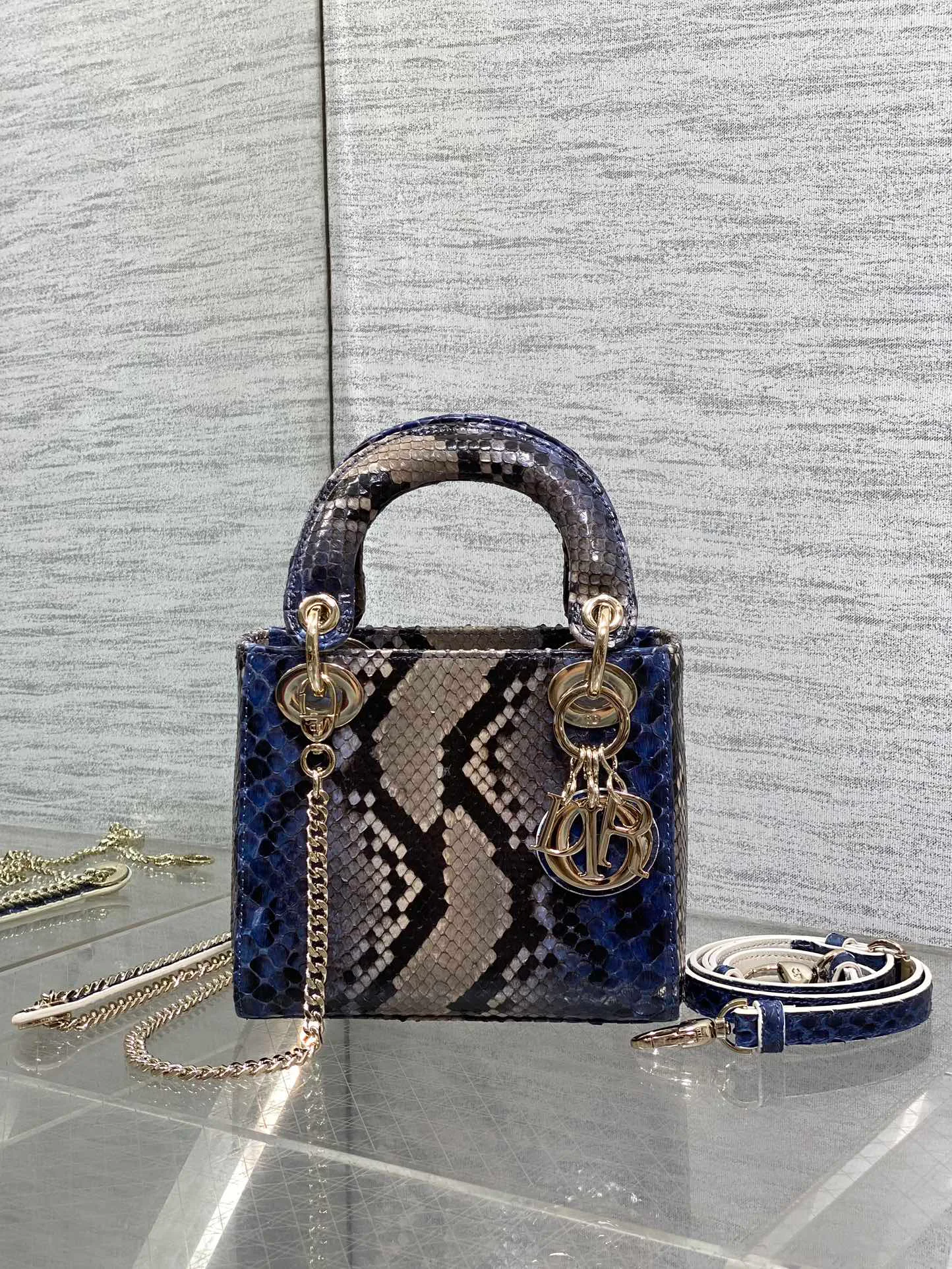 Классические Сумки Женские Christian Dior 11581700