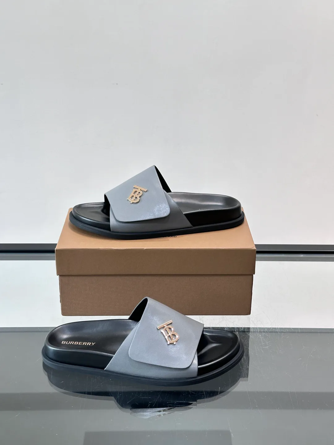 Сандалии Мужские Burberry 13480028