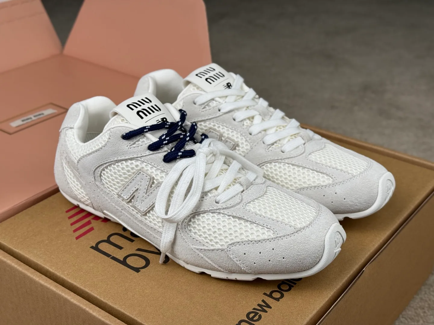 Кроссовки Женские Miu Miu 1893513