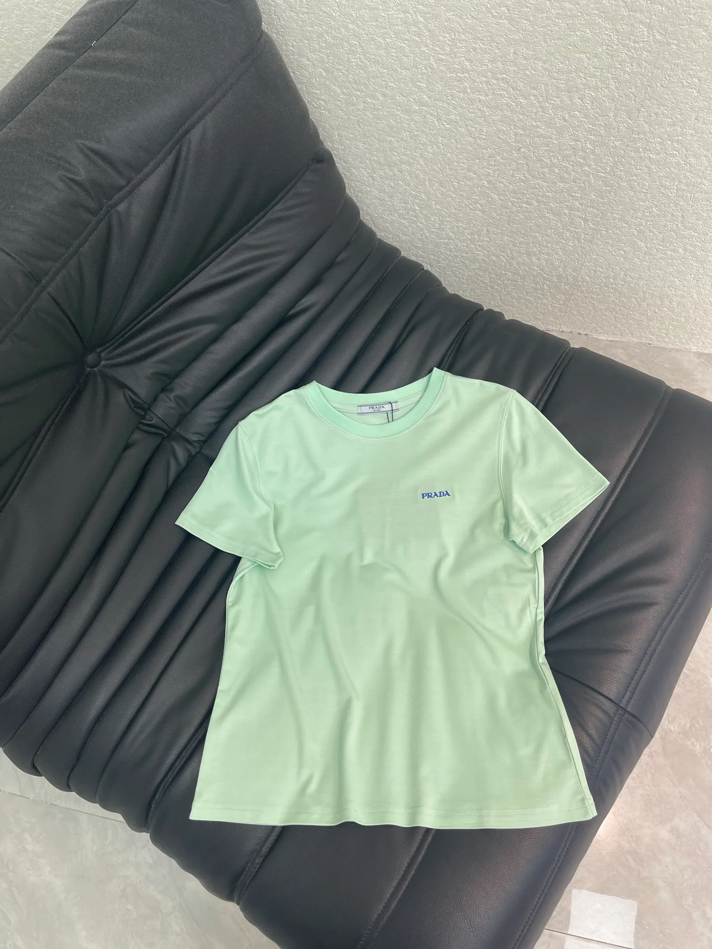 Футболки Женские Prada 13273248