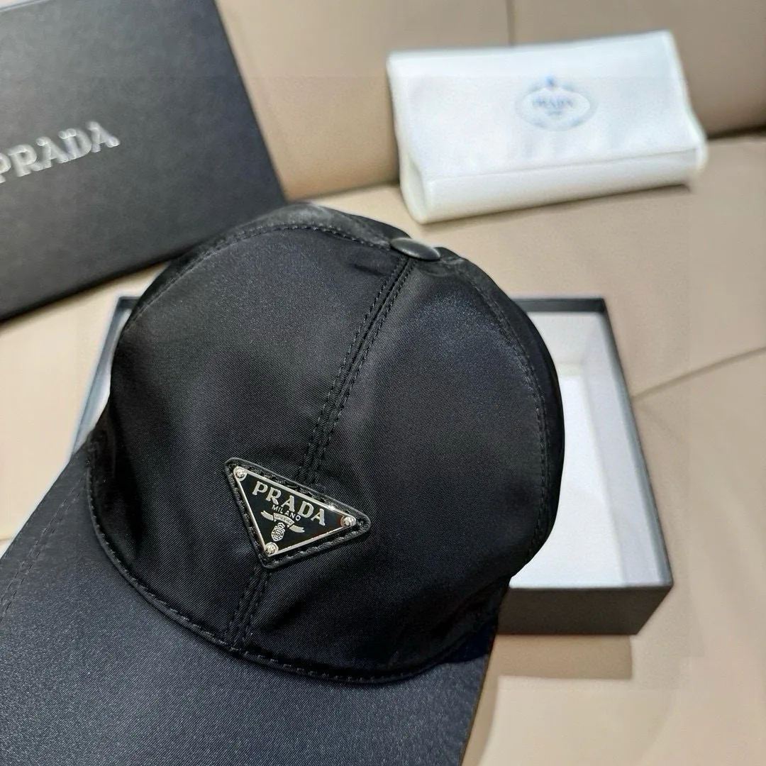 Головные Уборы Prada 17224557