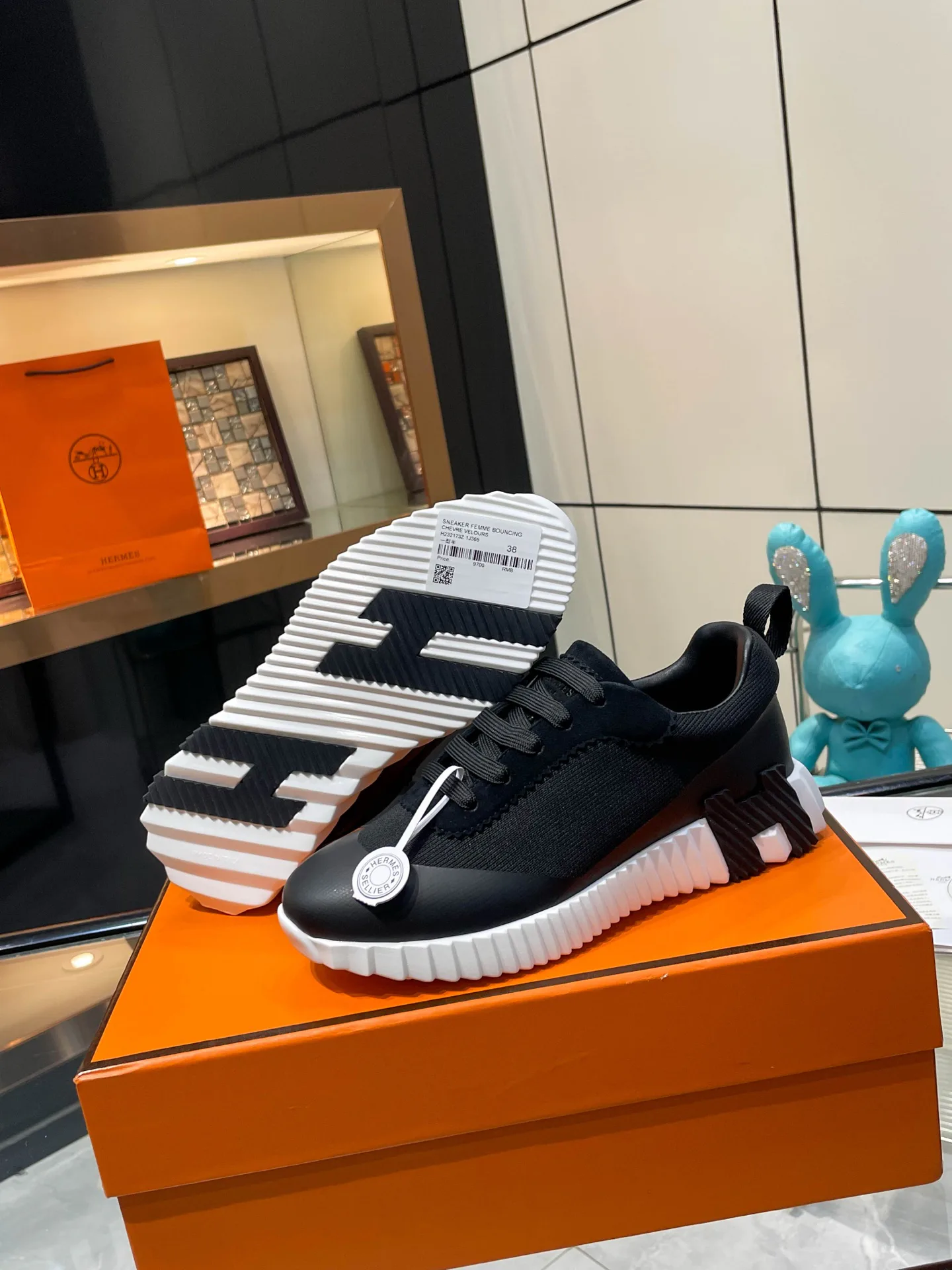 Кроссовки Женские Hermes 17954779