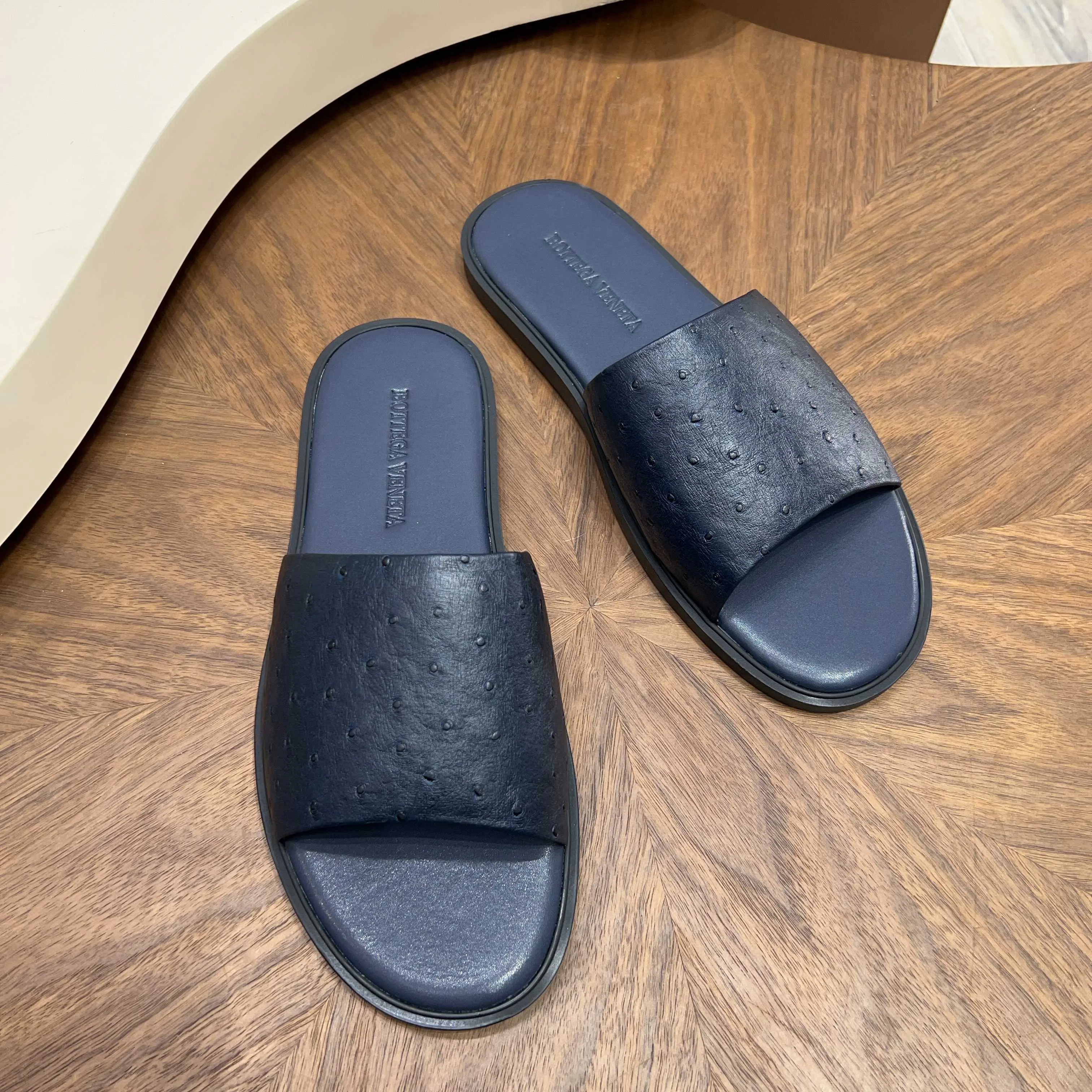 Шлепанцы Мужские Bottega Veneta 12768637