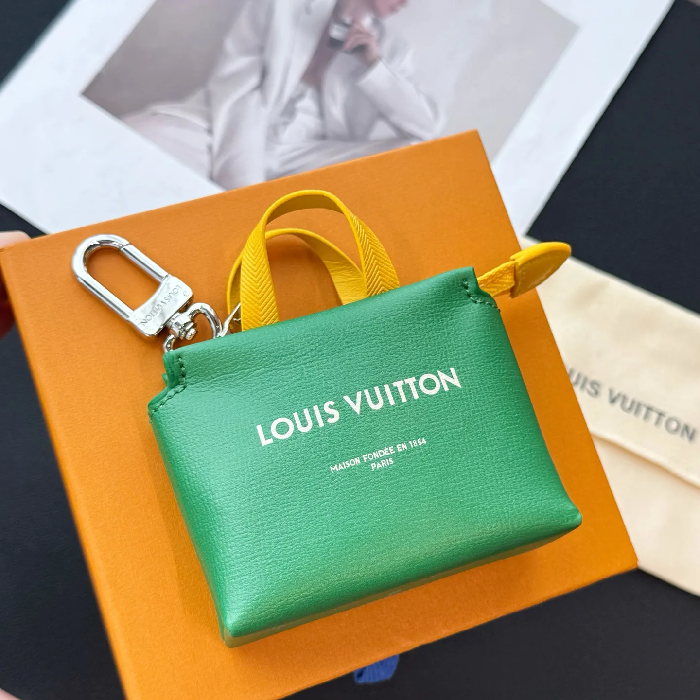 Ключницы Louis Vuitton 11568212
