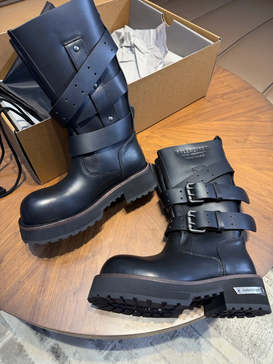 Сапоги Женские Balenciaga 19084284