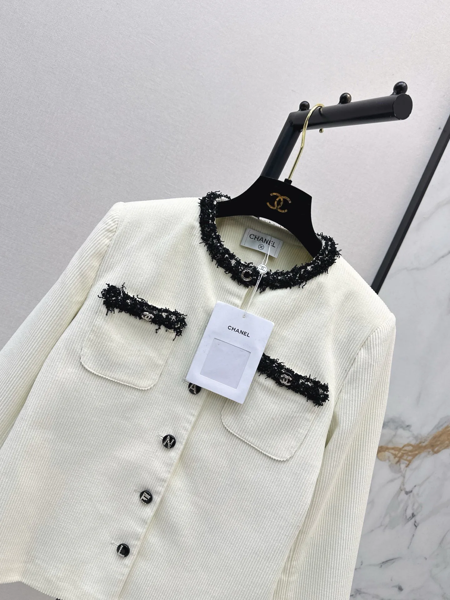 Жакеты Женские Chanel 17987866