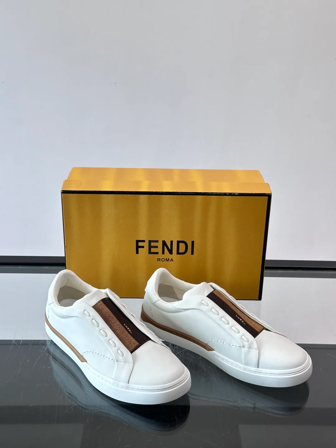 Кроссовки Мужские Fendi 17466857