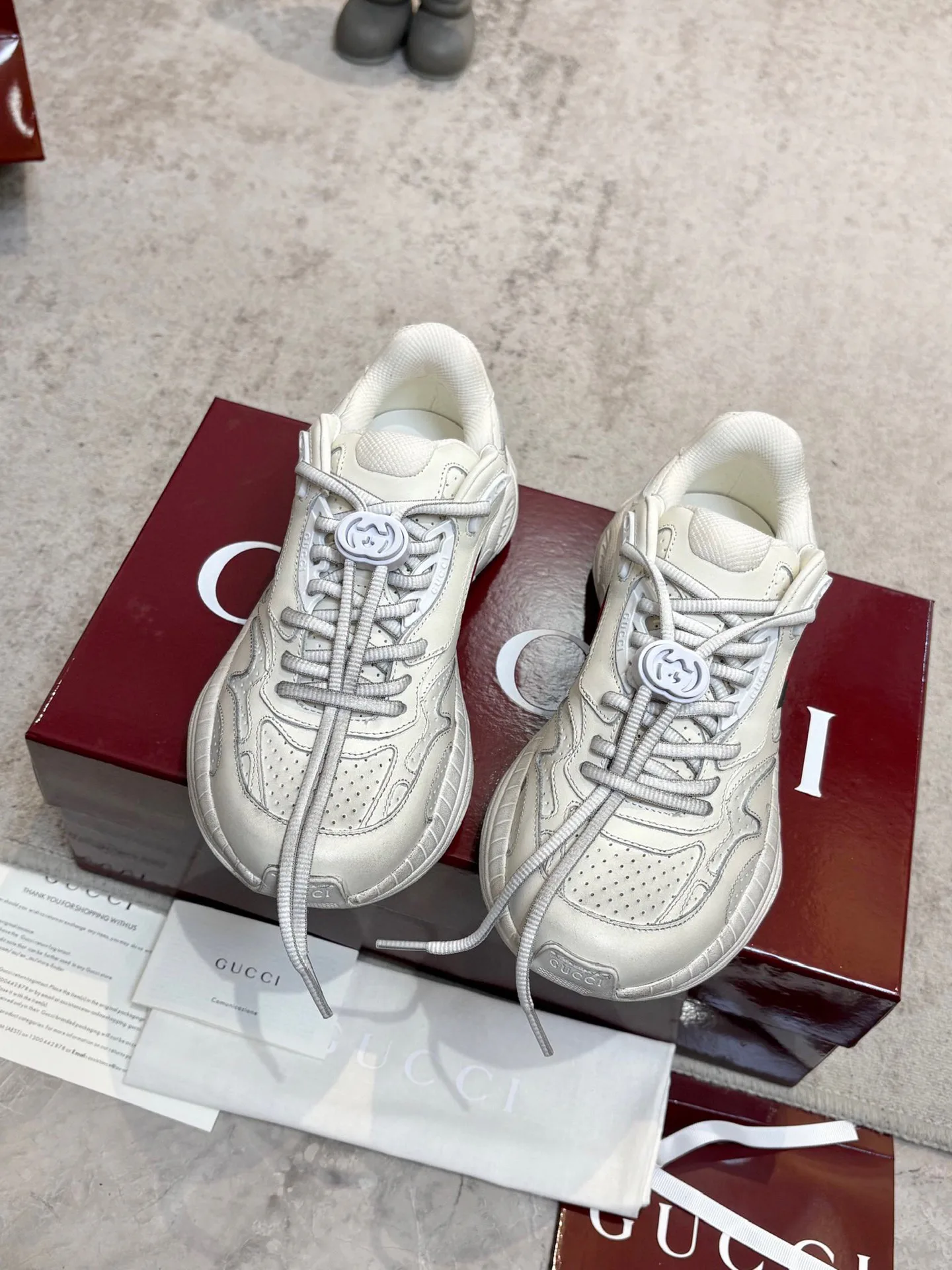 Кроссовки Женские Gucci 11918091