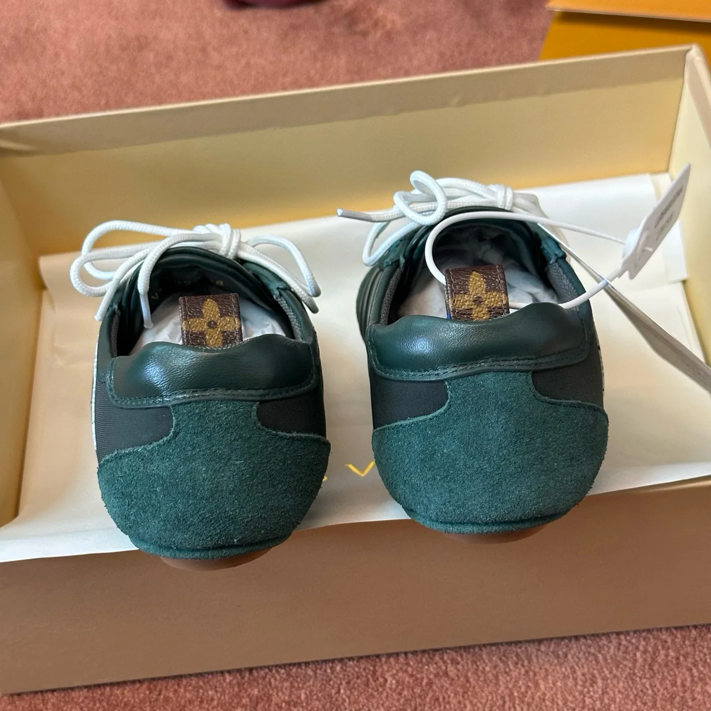 Кроссовки Женские Louis Vuitton 898828