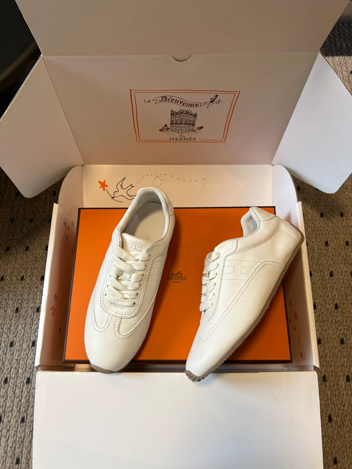Кроссовки Женские Hermes 10209608