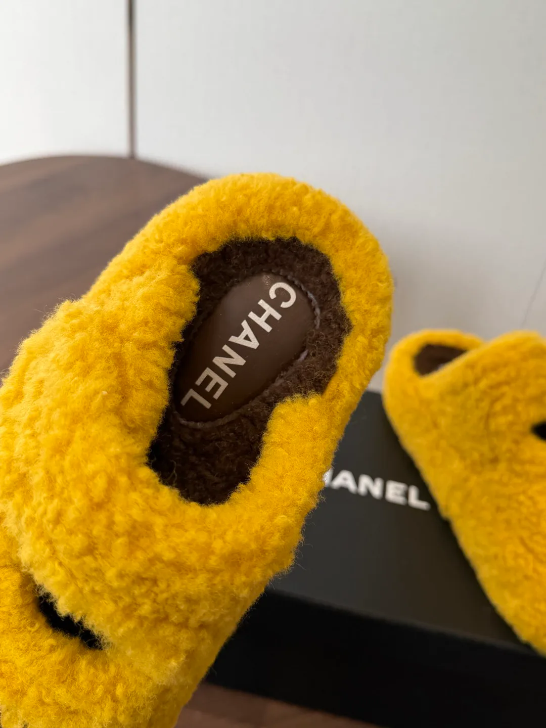 Тапочки Женские Chanel 19152366