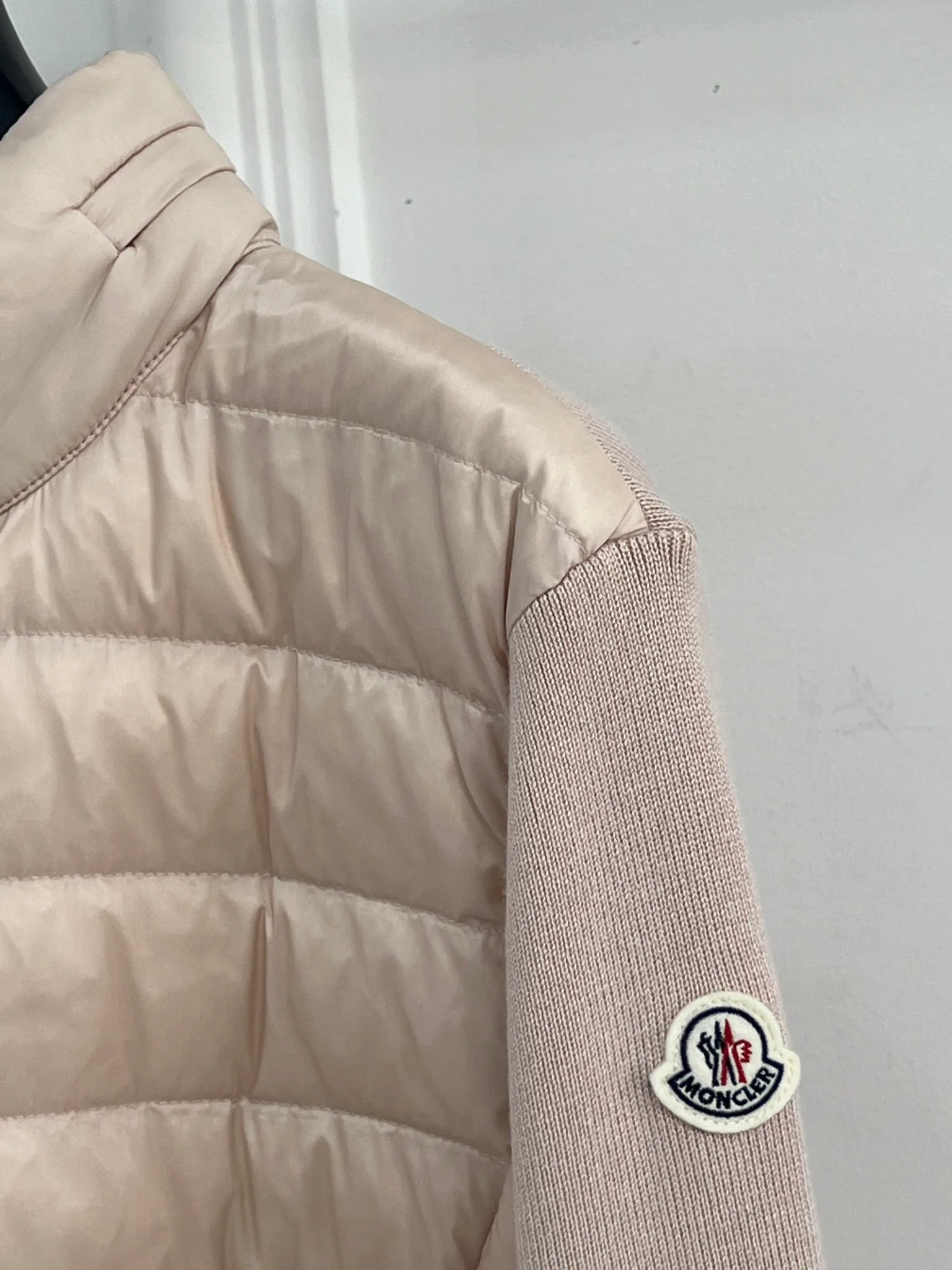 Куртки И Пуховики Женские Moncler 18416265