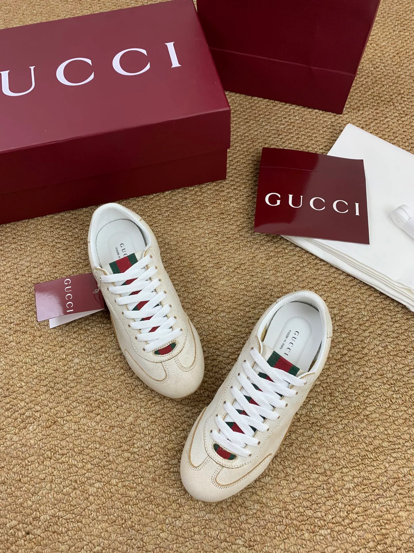 Кроссовки Женские Gucci 10646362
