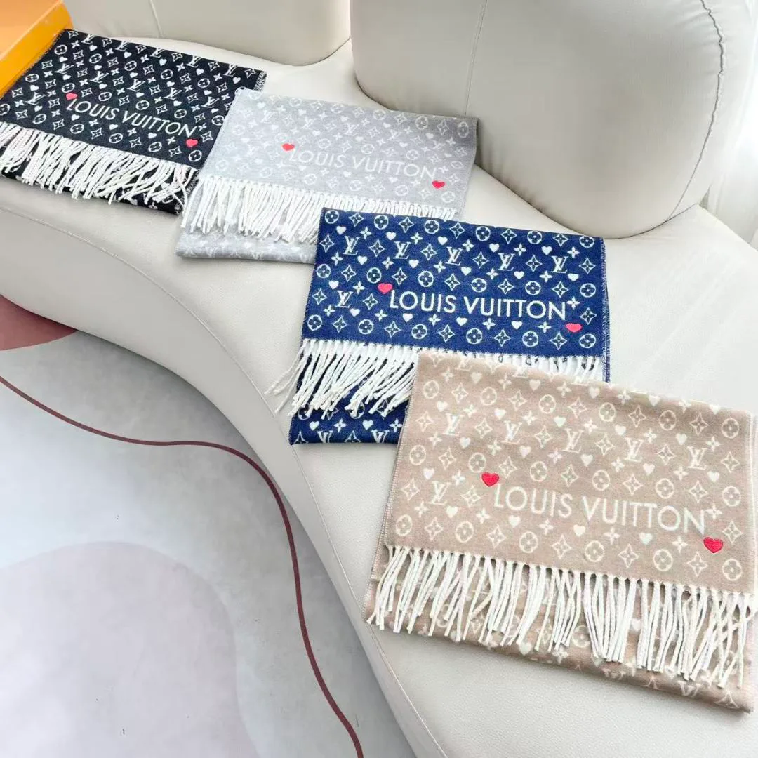 Шарфы Louis Vuitton 1116097