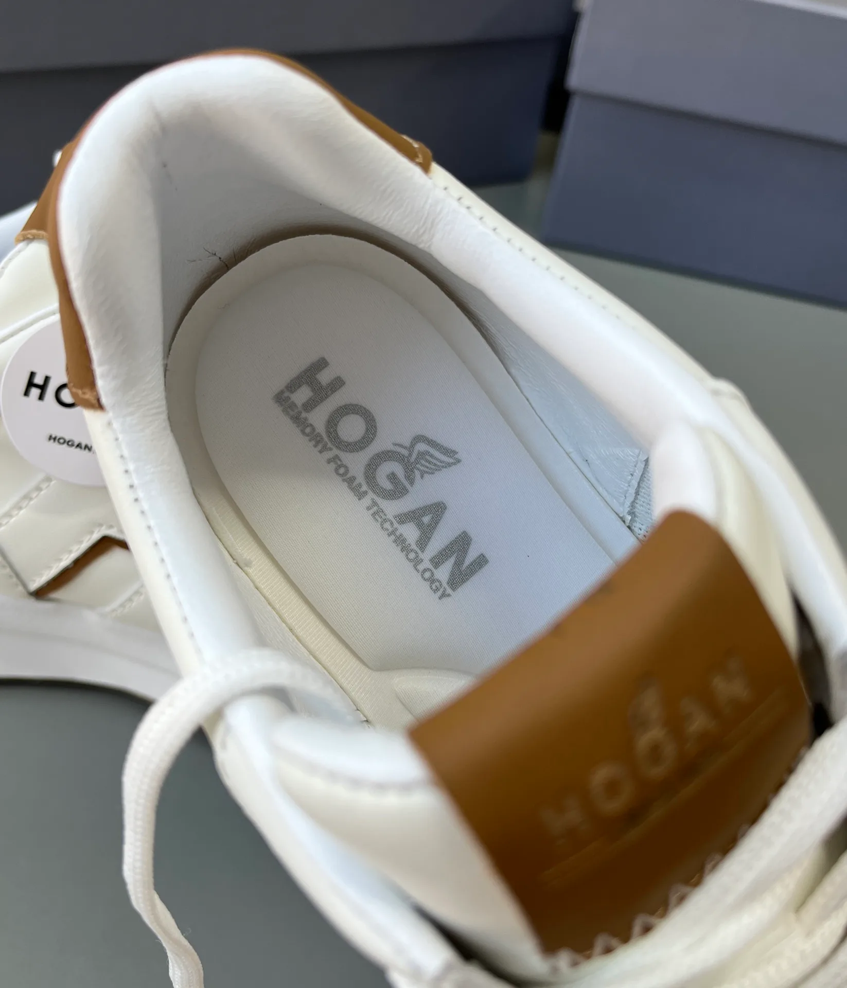Кроссовки Женские Hogan 12629892