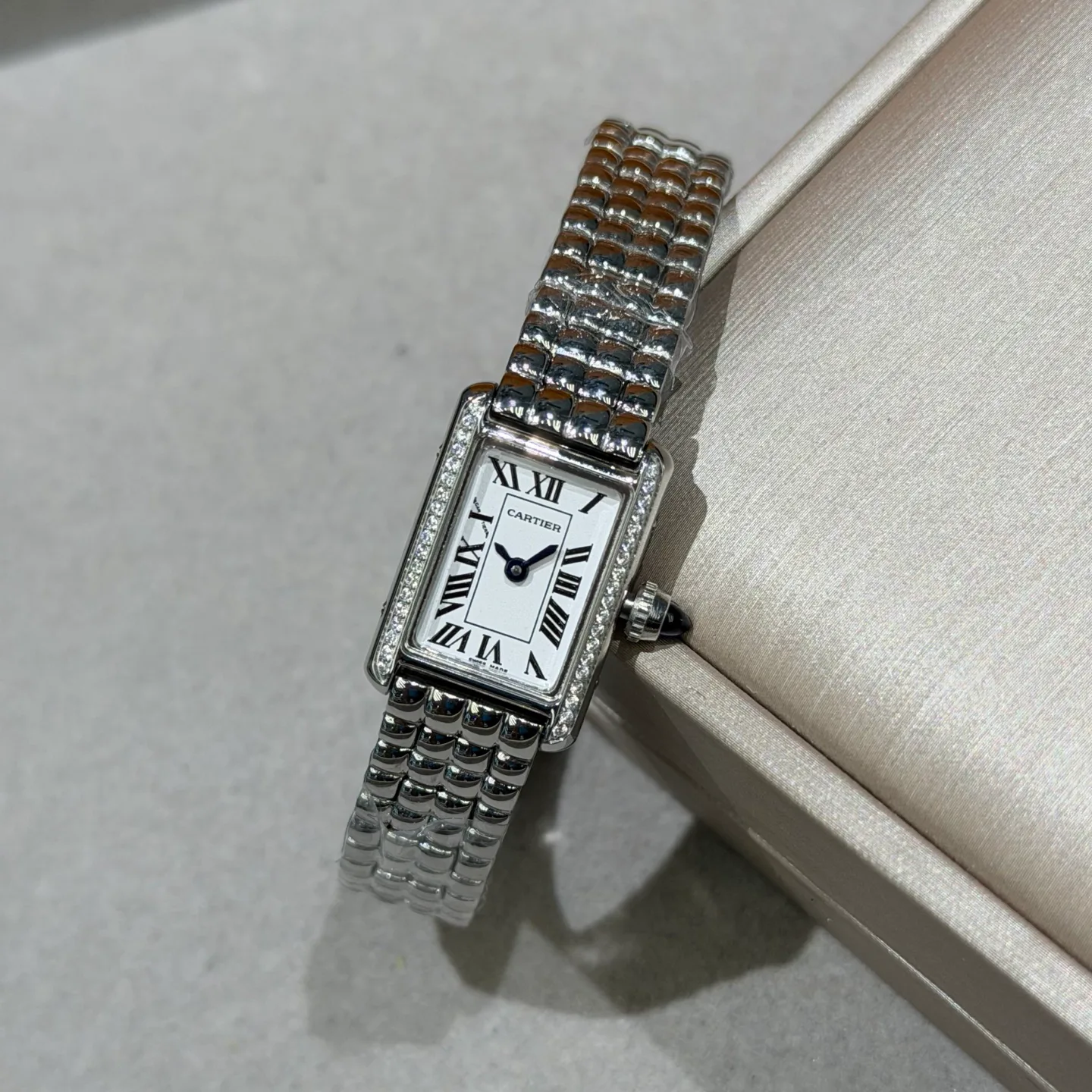 Часы Женские Cartier 18362050
