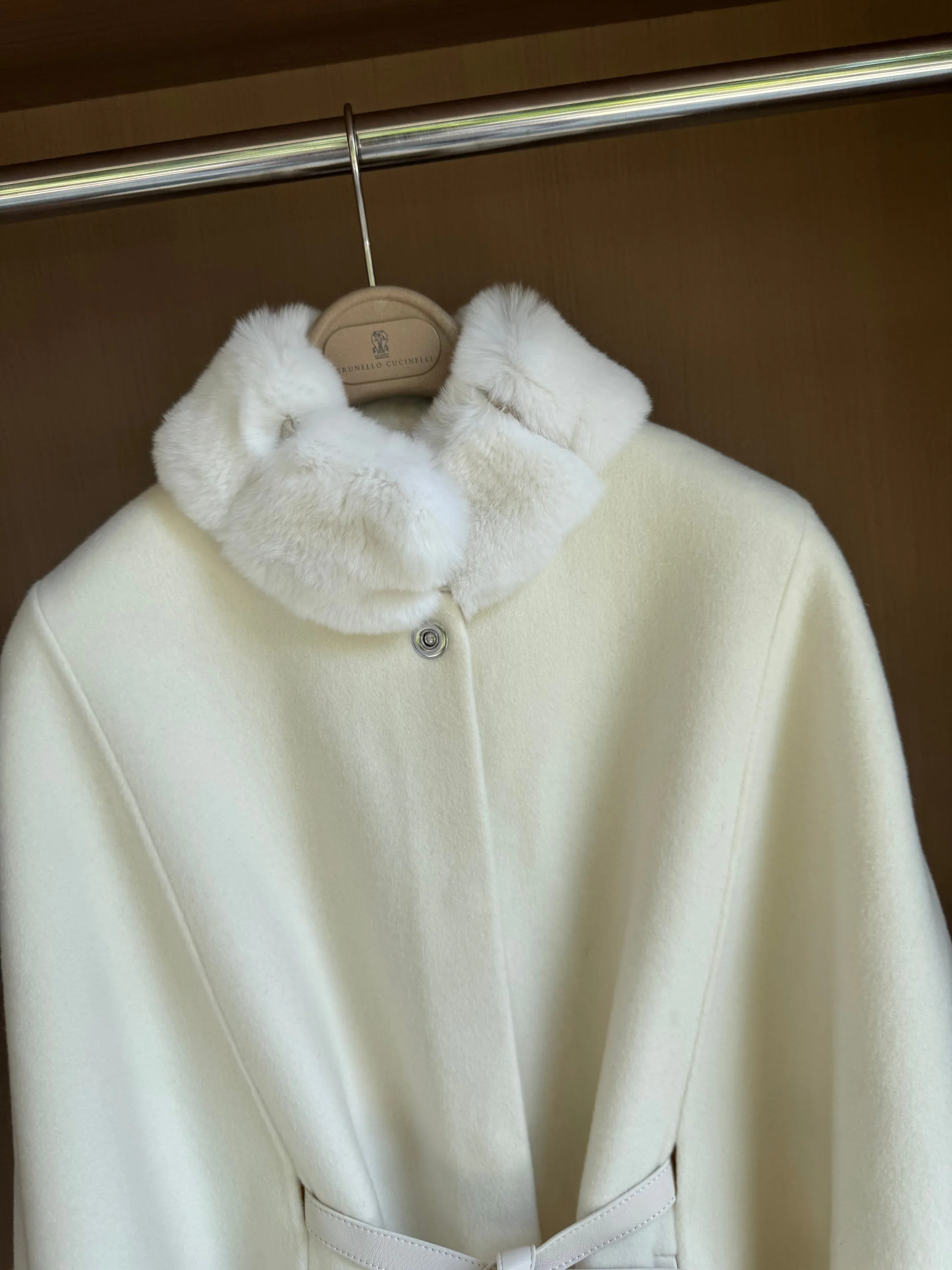 Пальто Женские Loro Piana 17958832
