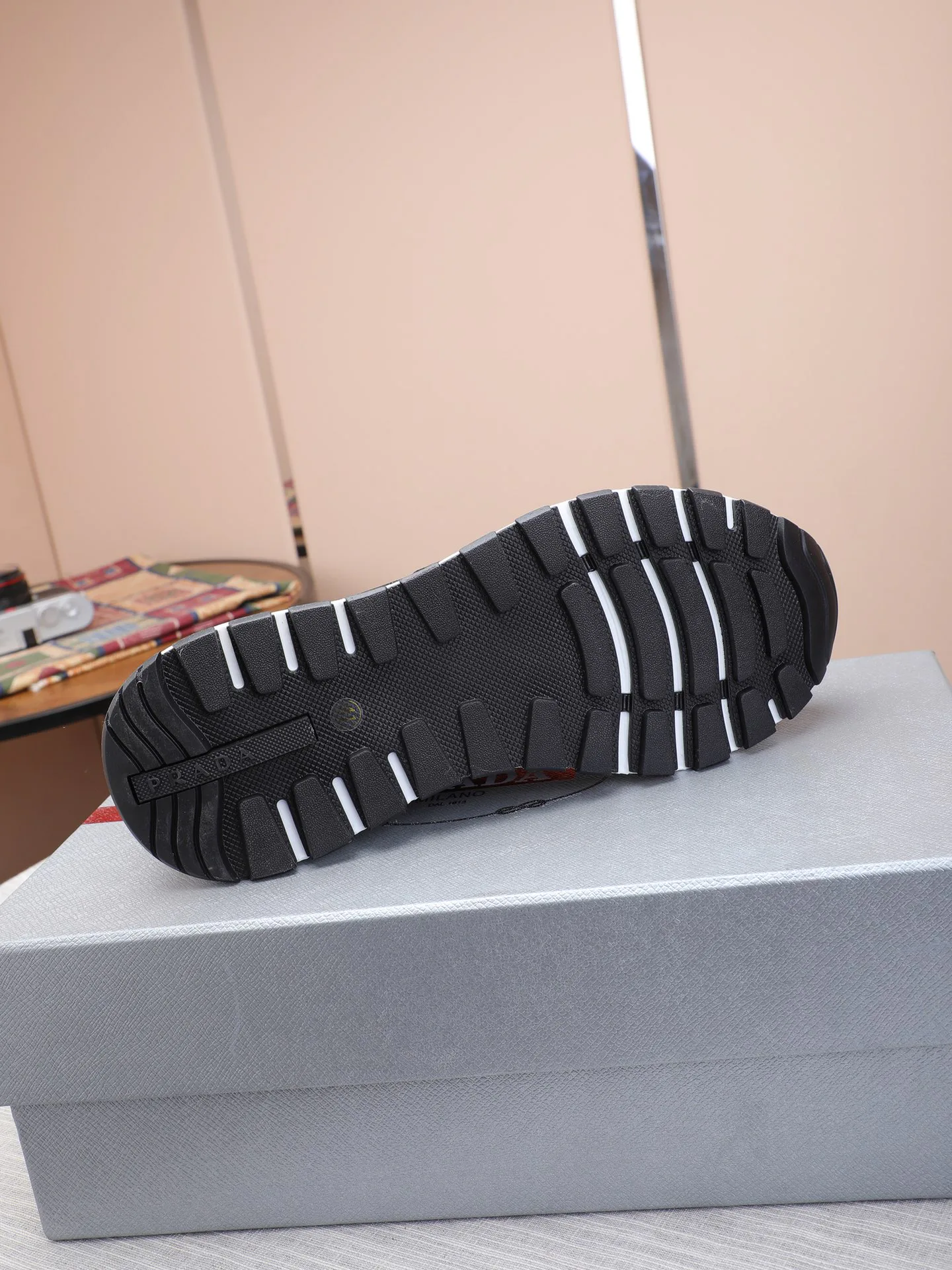 Кроссовки Мужские Prada 10844554