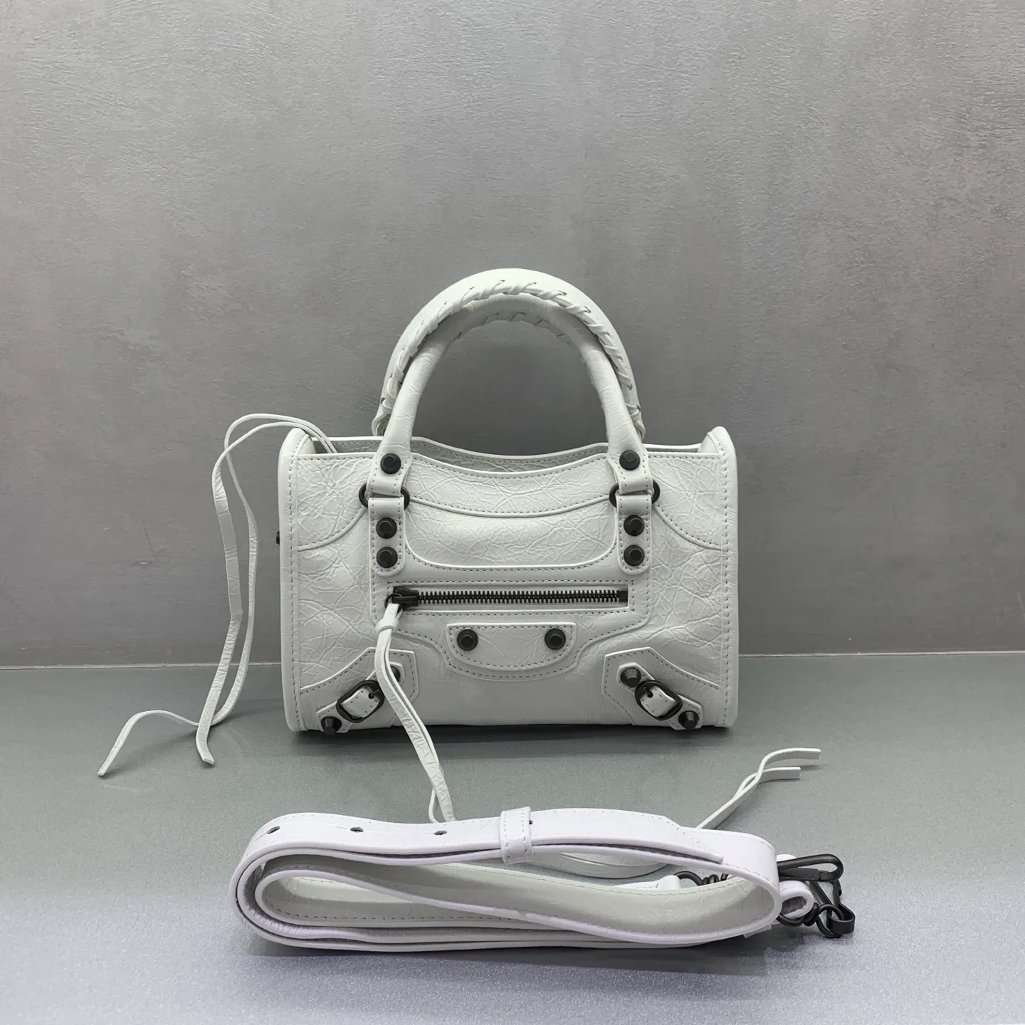 Классические Сумки Женские Balenciaga 13363979