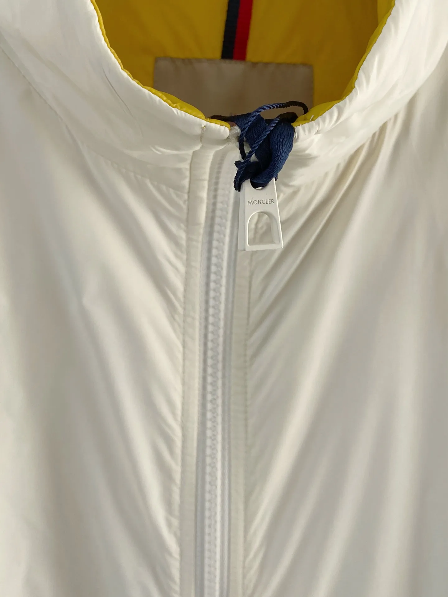 Куртки И Пуховики Мужские Moncler 11504059