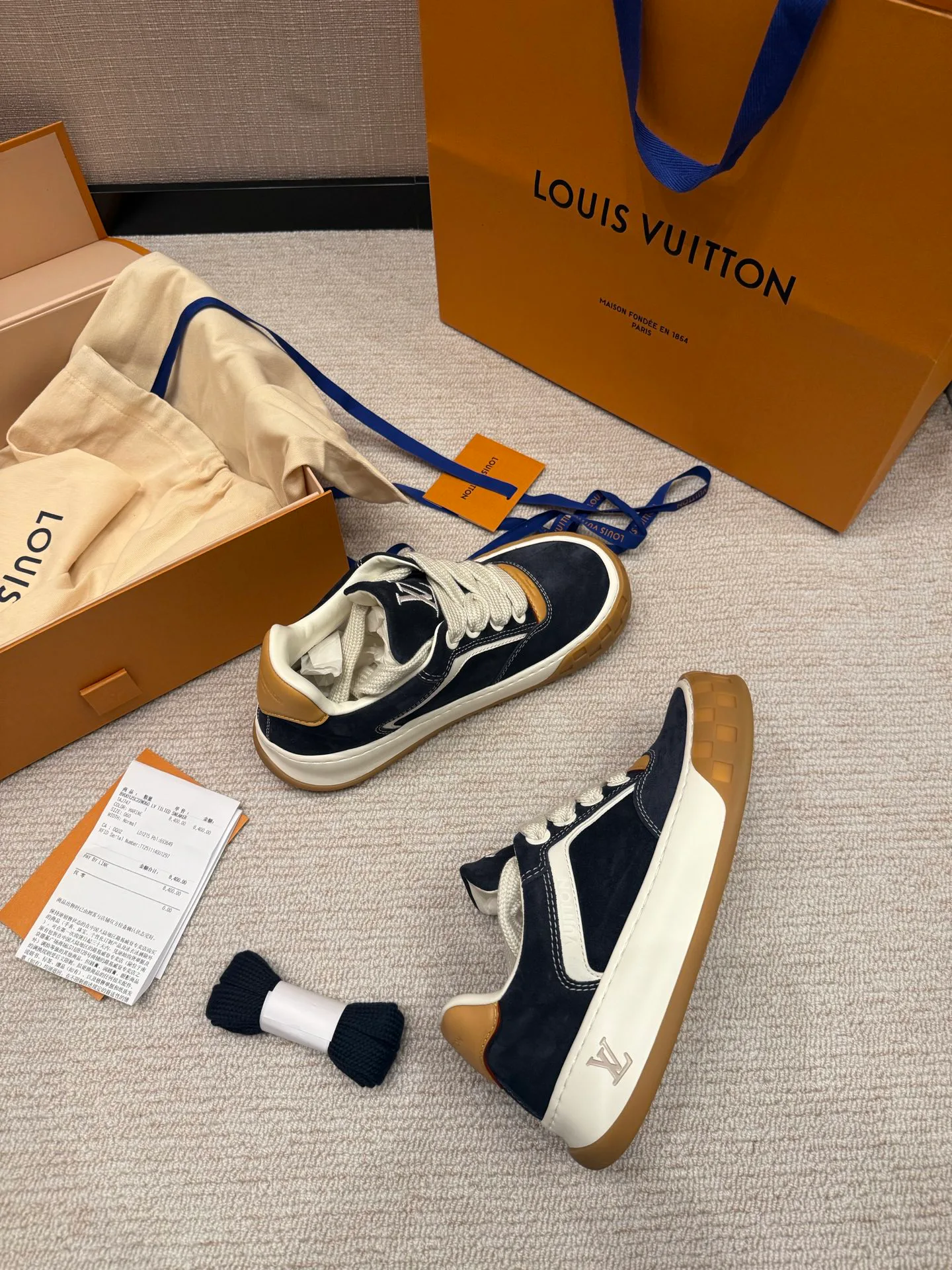 Кроссовки Женские Louis Vuitton 11478287