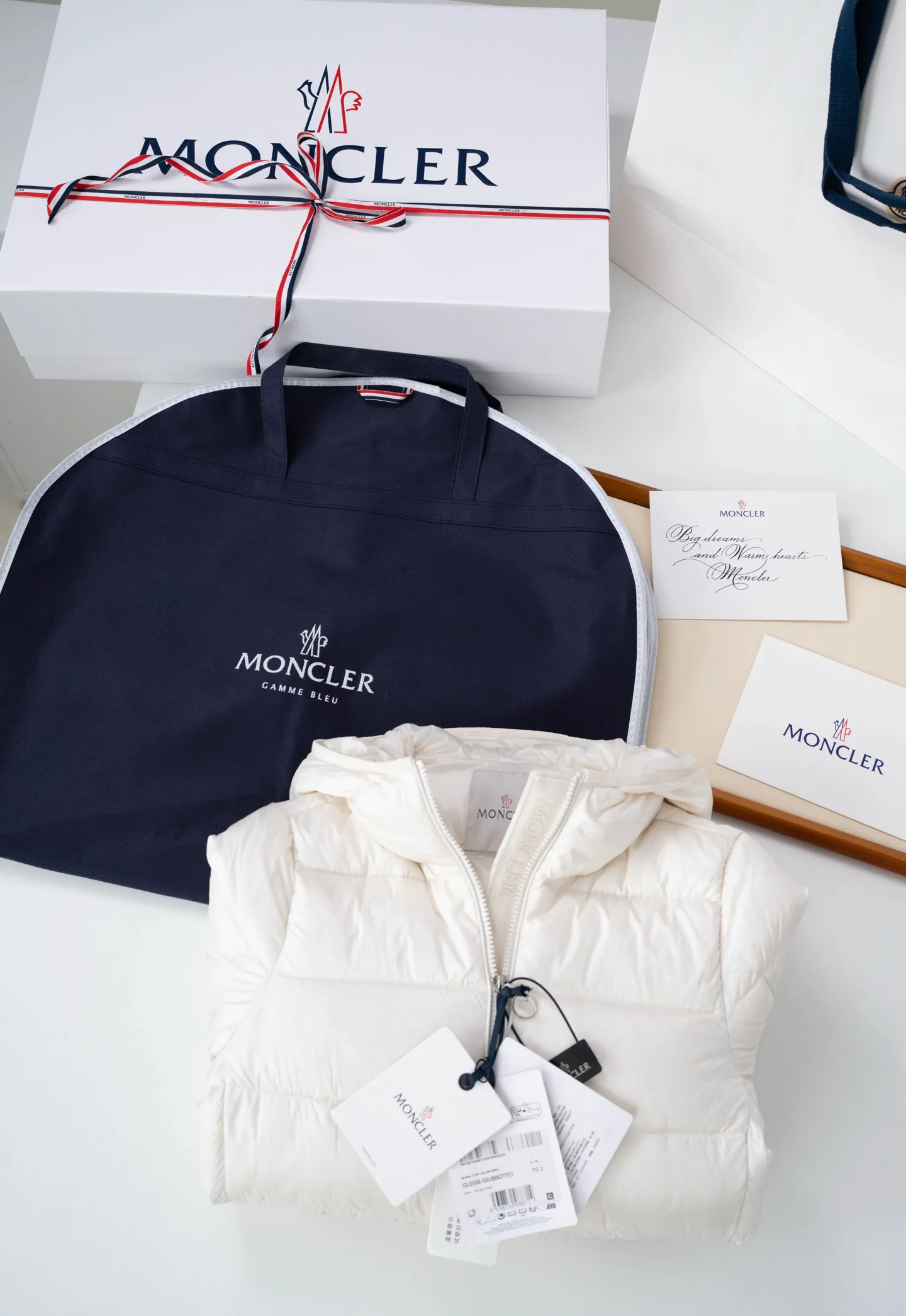 Куртки И Пуховики Женские Moncler 18141266