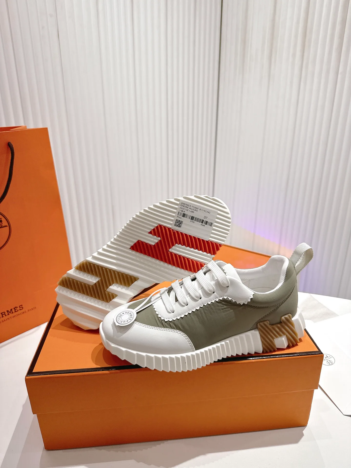 Кроссовки Женские Hermes 1744768