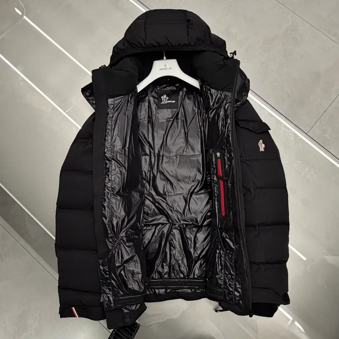 Куртки И Пуховики Женские Moncler 17418464