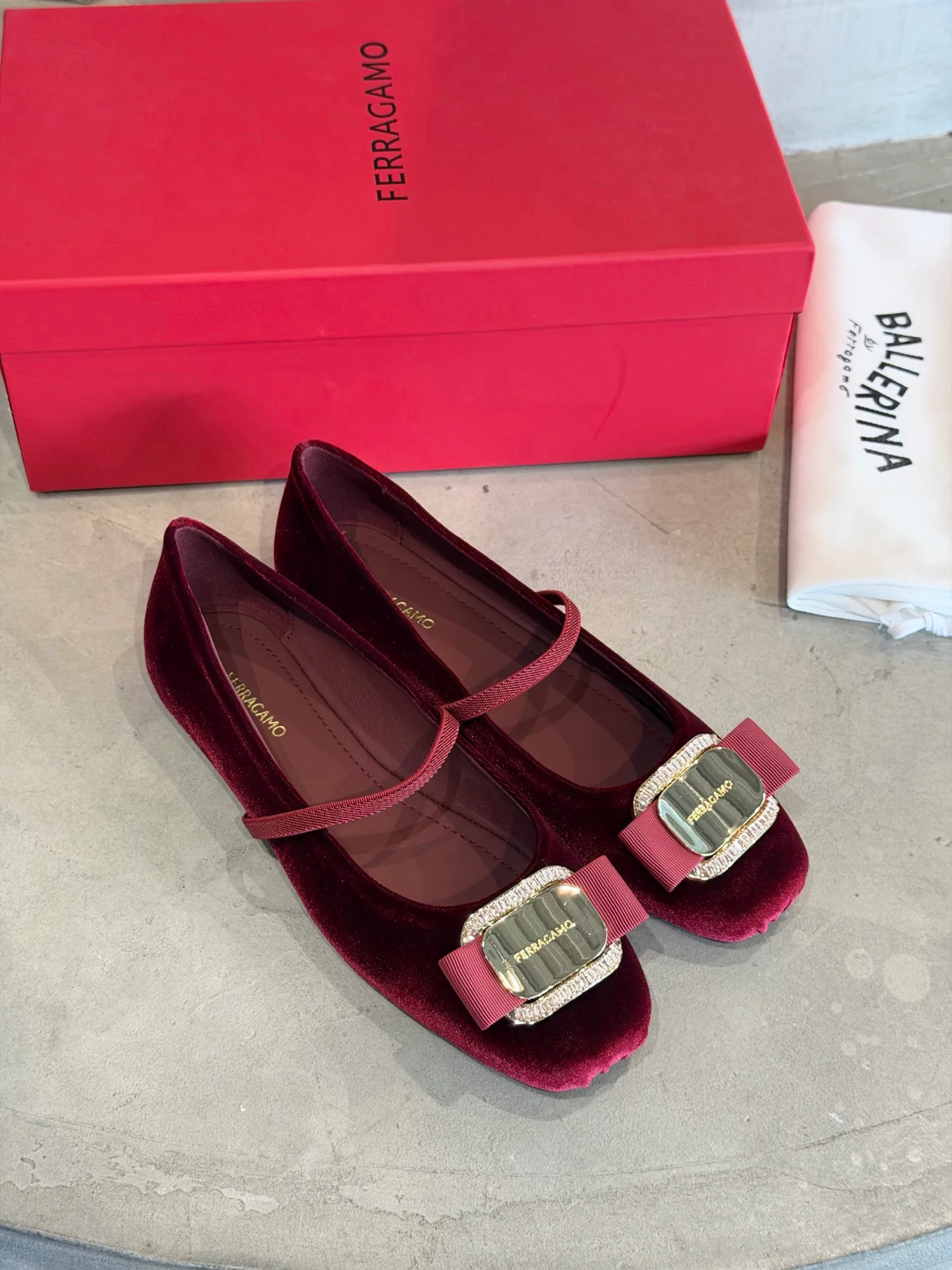 Балетки Женские Salvatore Ferragamo 4545269
