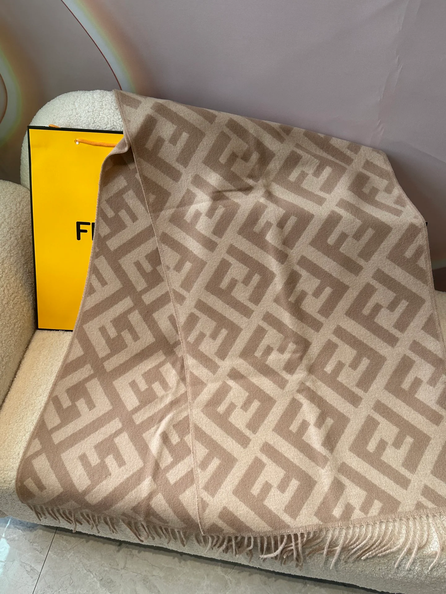 Шарфы Fendi 1437072