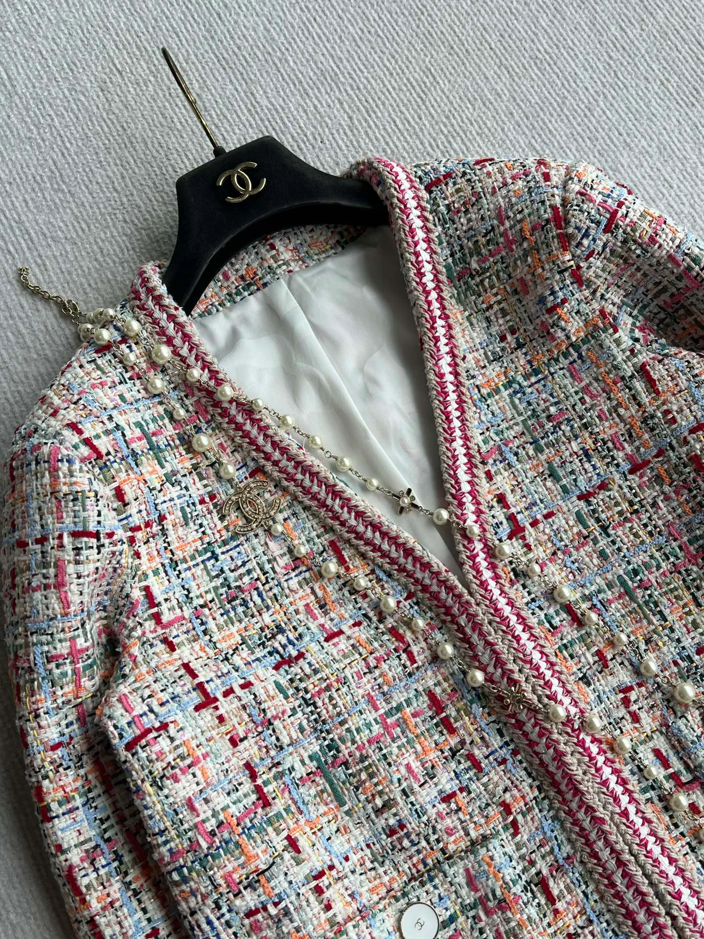 Жакеты Женские Chanel 16968672
