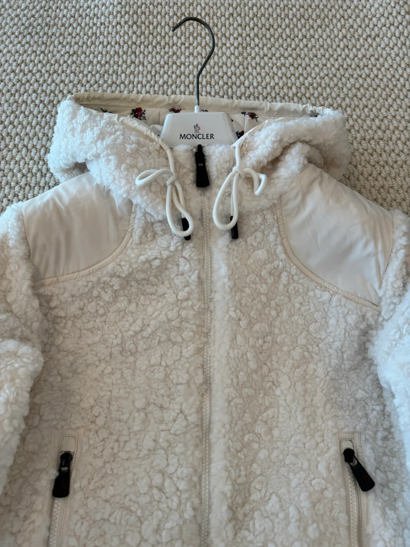 Куртки И Пуховики Женские Moncler 20137937