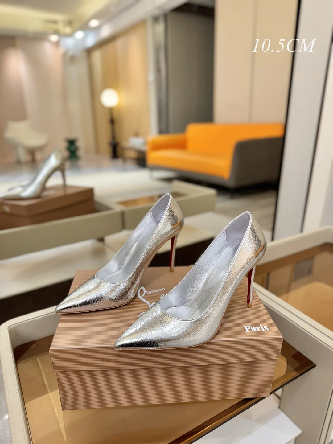 Туфли Женские Christian Louboutin 11079889